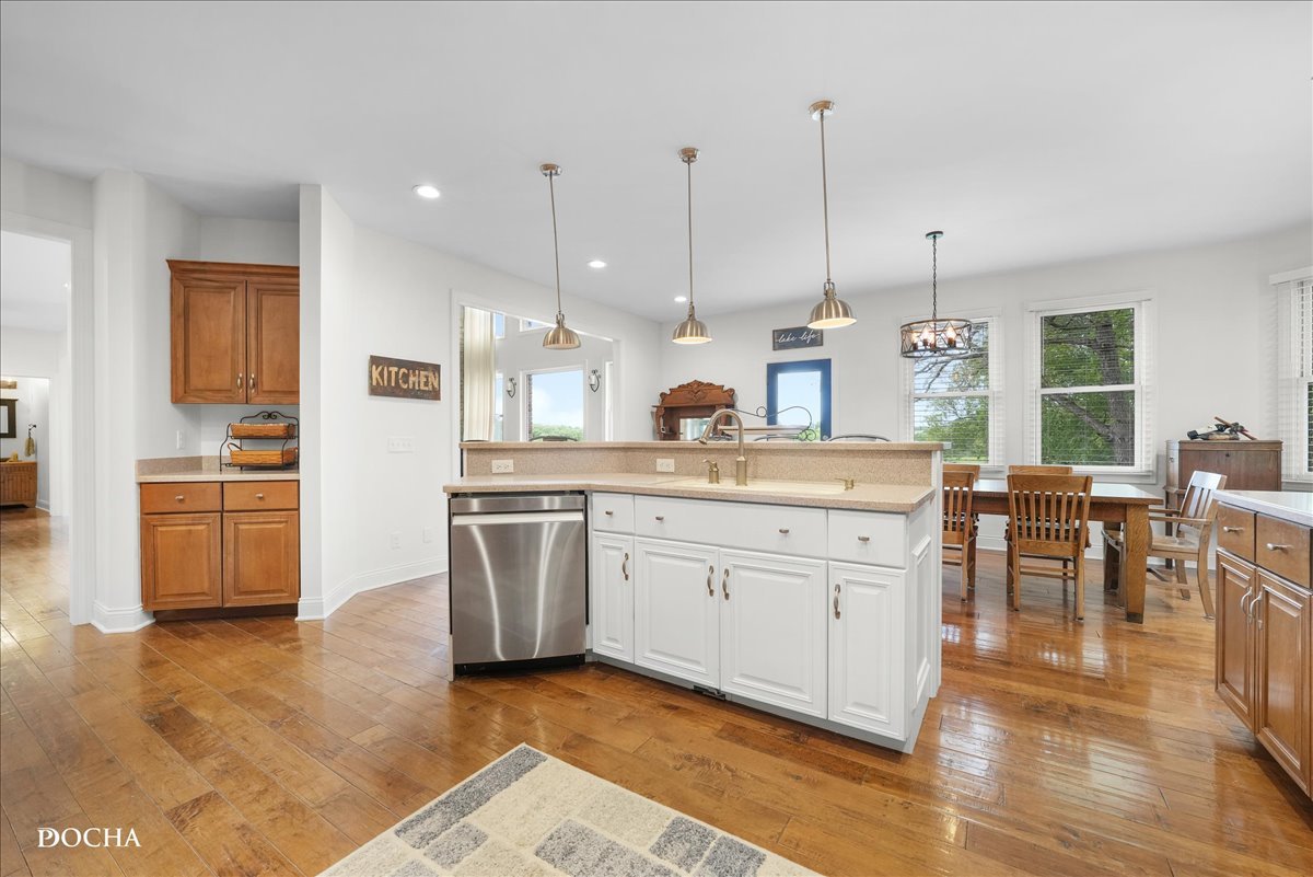 703 Glenda Court, Sandwich, IL 60548