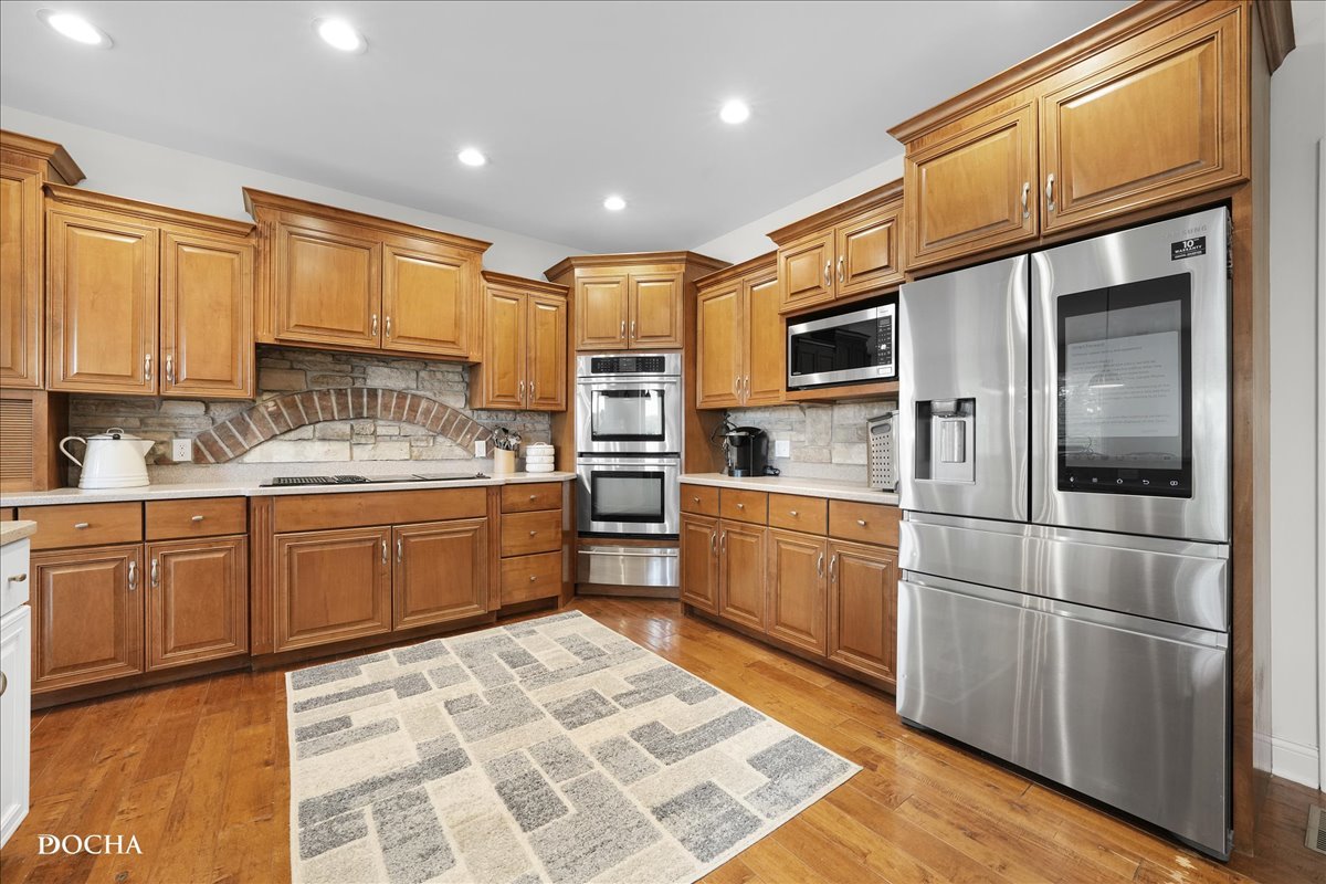 703 Glenda Court, Sandwich, IL 60548