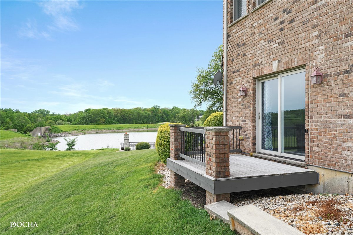 703 Glenda Court, Sandwich, IL 60548