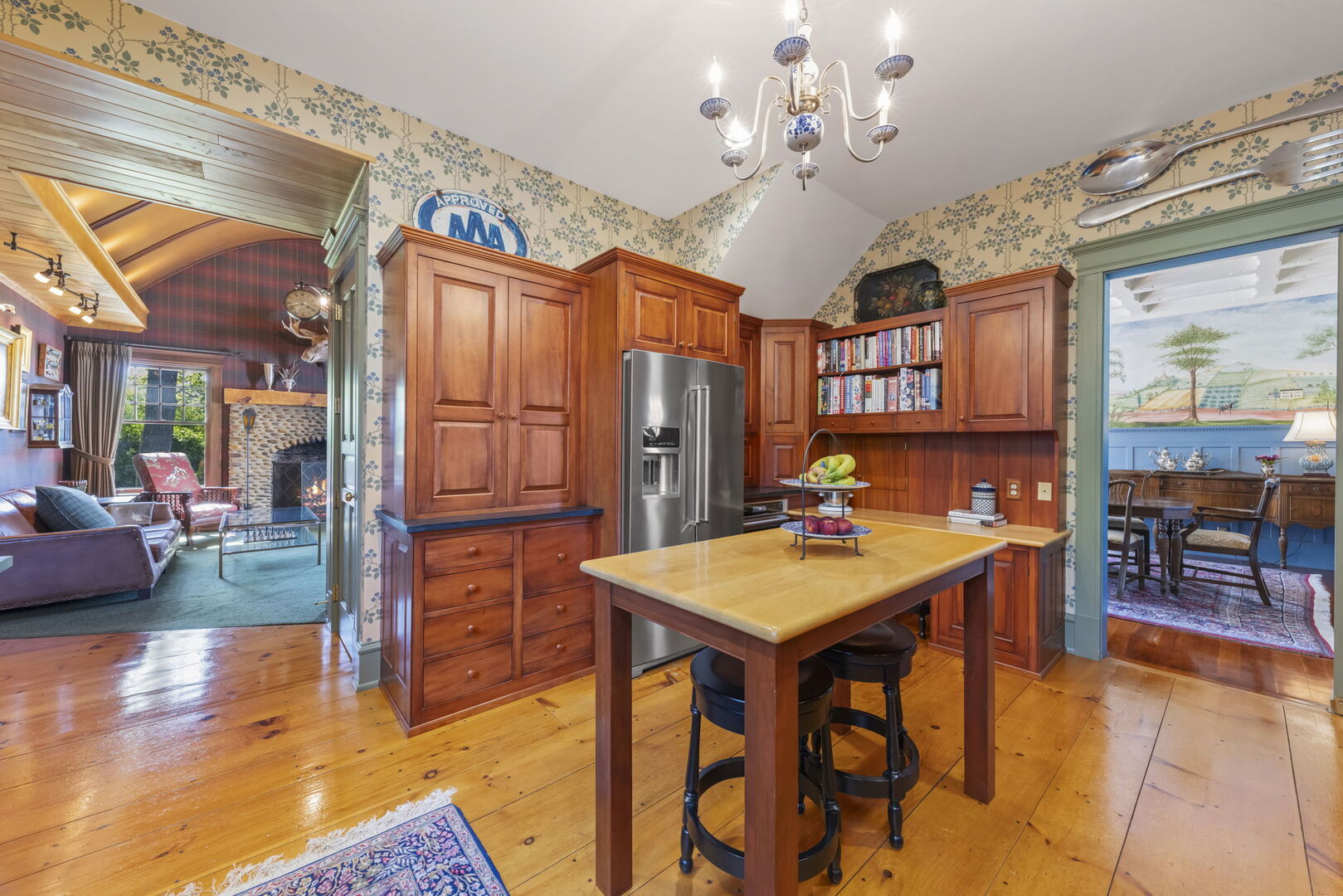 1760 Shaffner Road, Wheaton, IL 60189