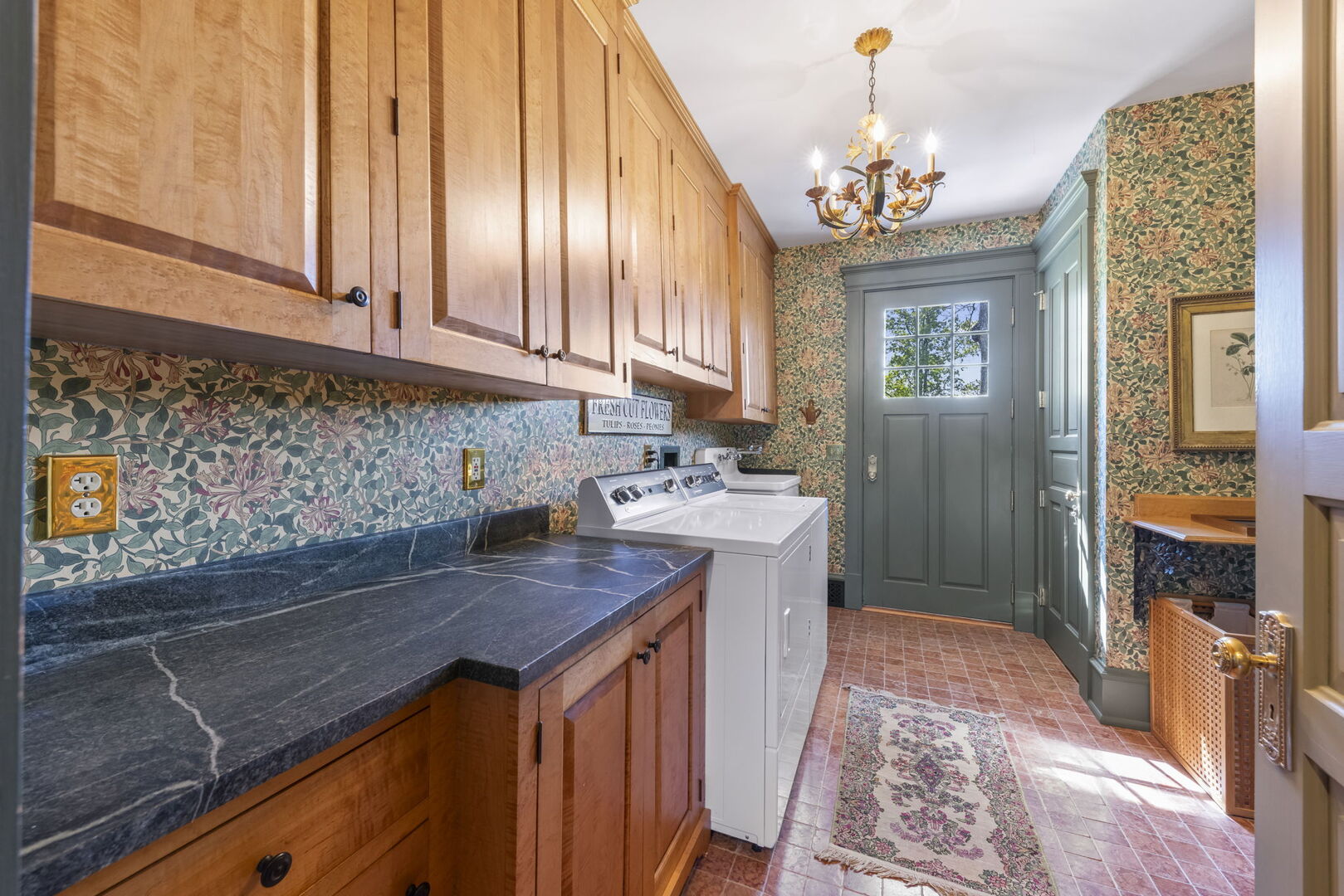 1760 Shaffner Road, Wheaton, IL 60189