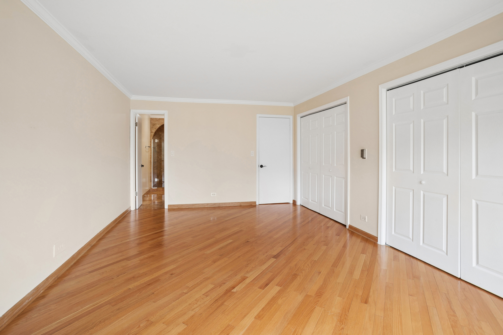 400 Ascot Drive #1E, Park Ridge, IL 60068