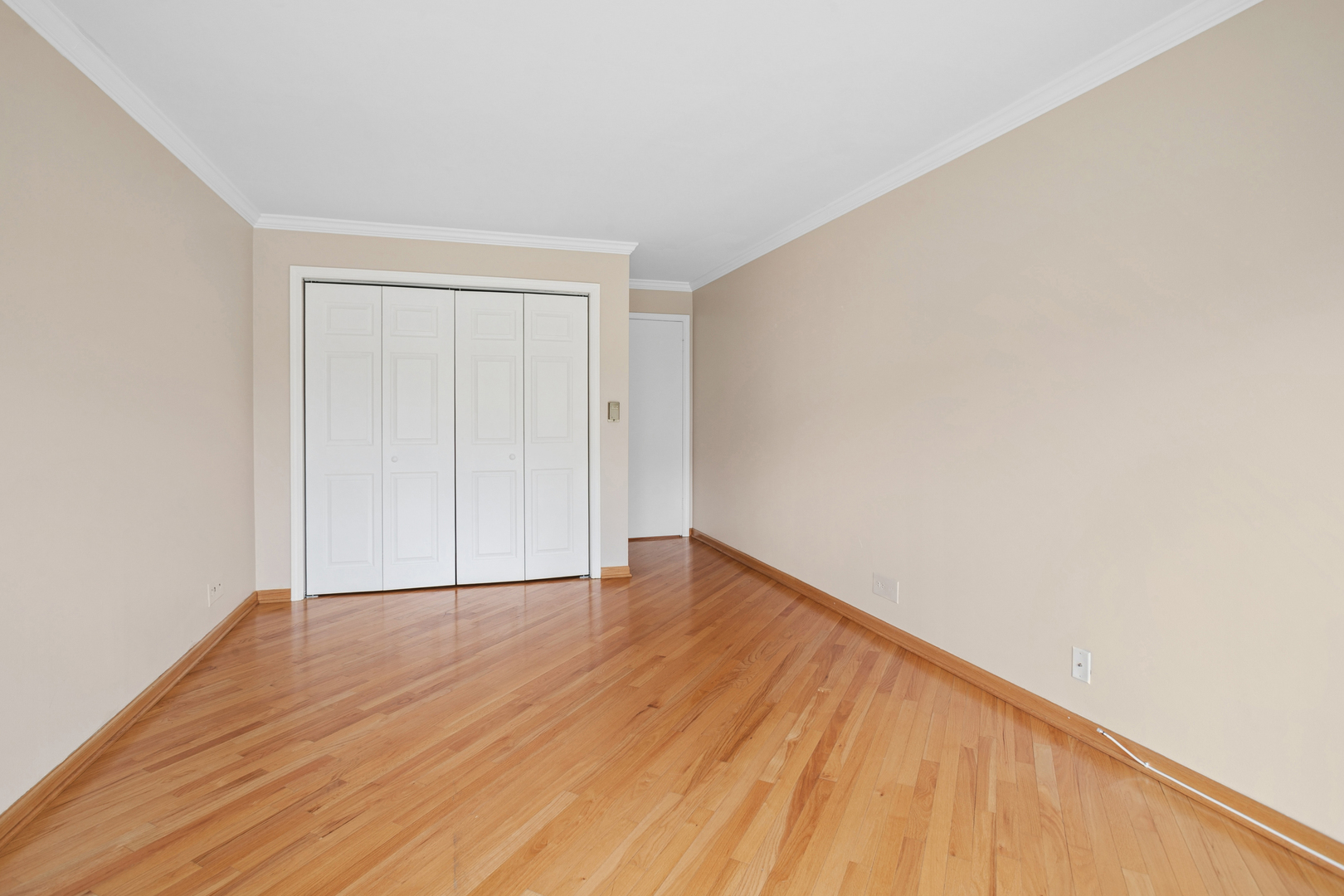 400 Ascot Drive #1E, Park Ridge, IL 60068