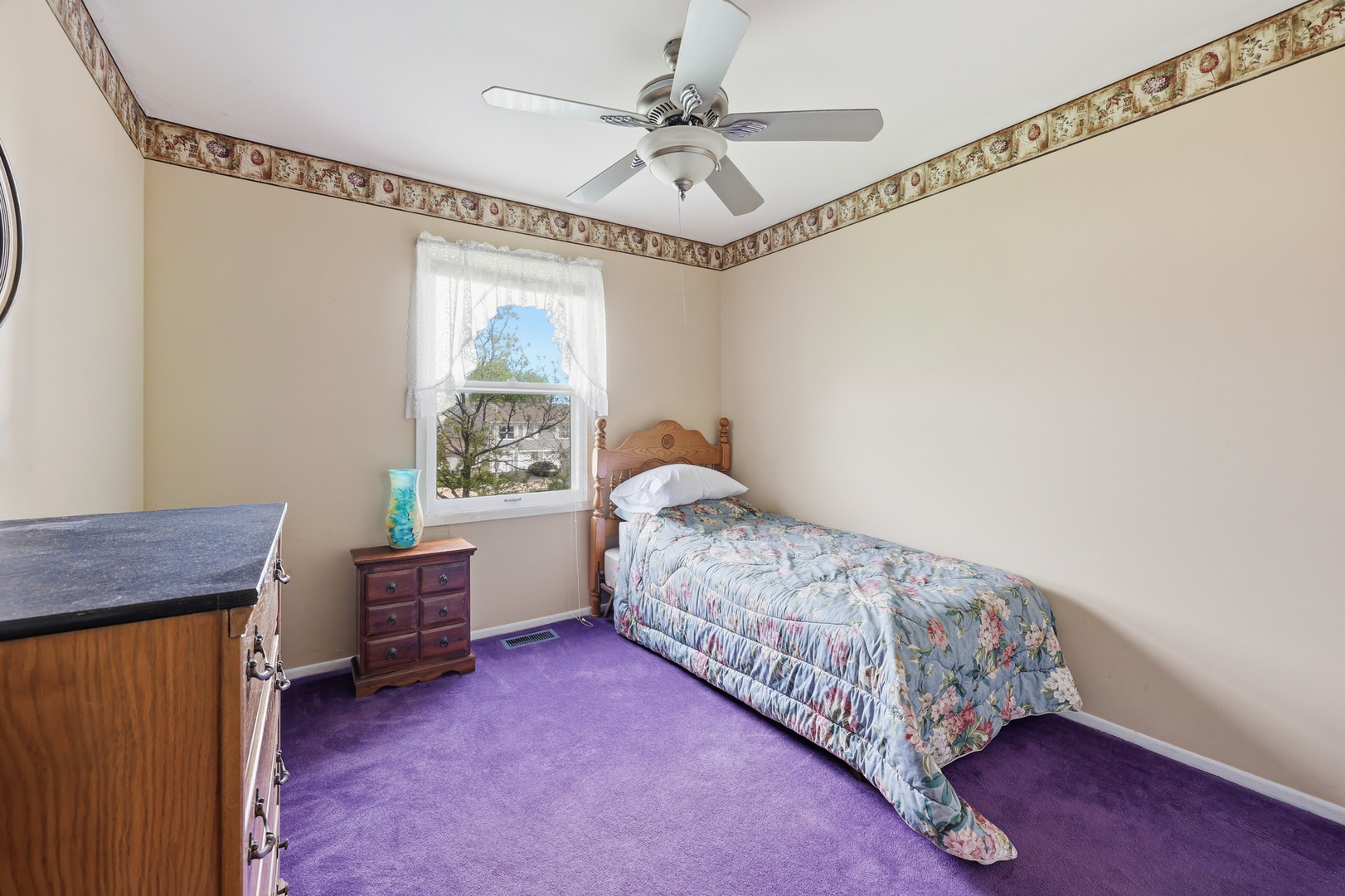 242 Nantucket Harbor #1802, Schaumburg, IL 60193