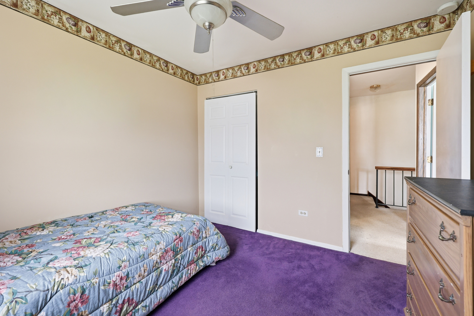 242 Nantucket Harbor #1802, Schaumburg, IL 60193