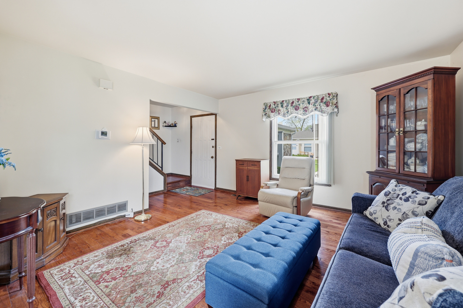 242 Nantucket Harbor #1802, Schaumburg, IL 60193