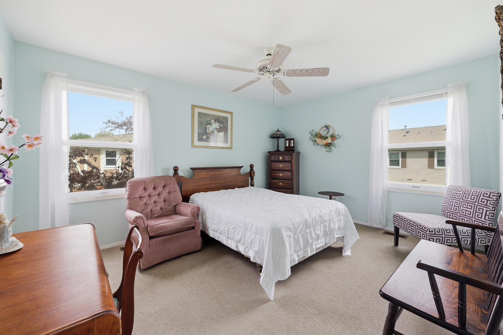 242 Nantucket Harbor #1802, Schaumburg, IL 60193