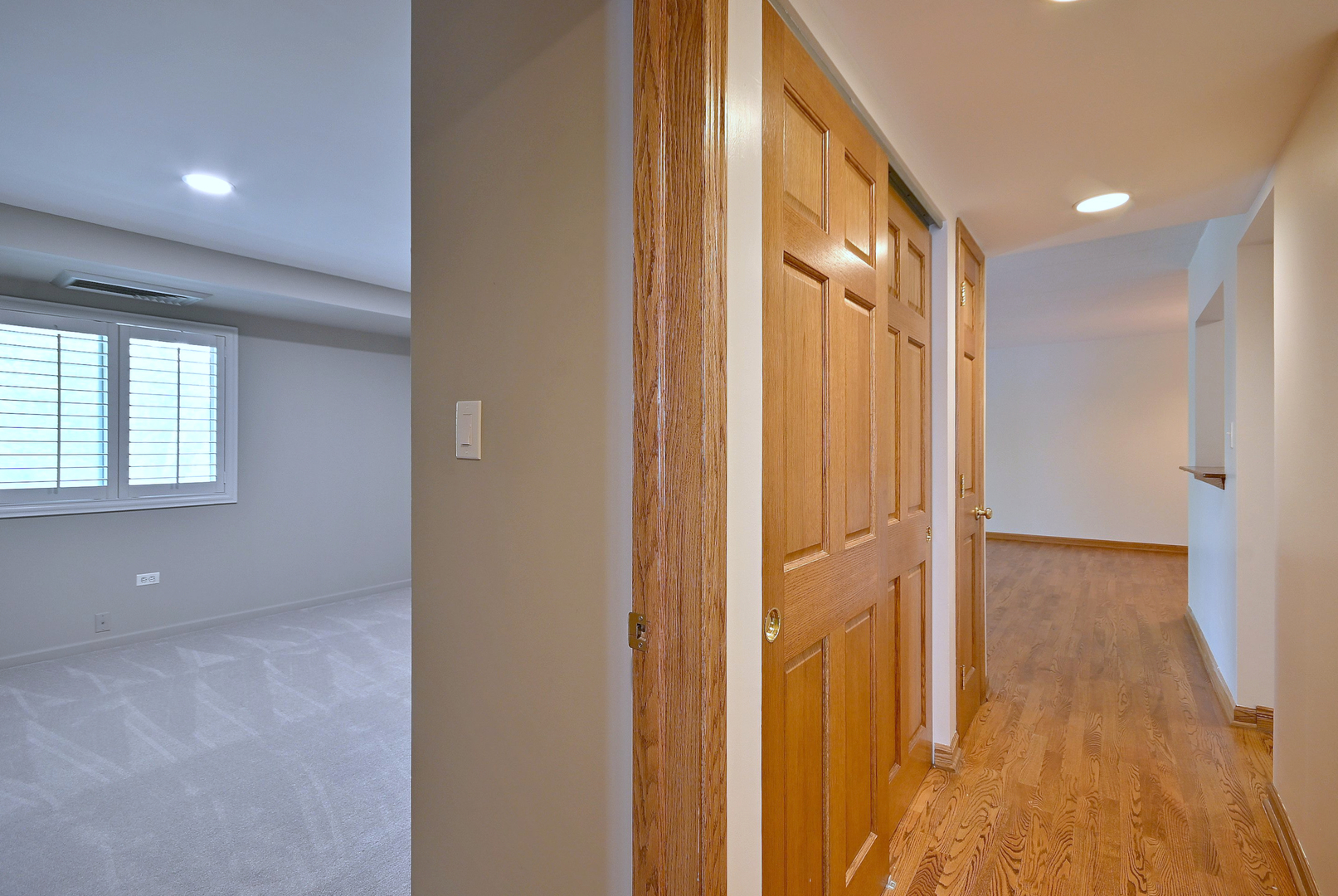 110 W Butterfield Road #302S, Elmhurst, IL 60126