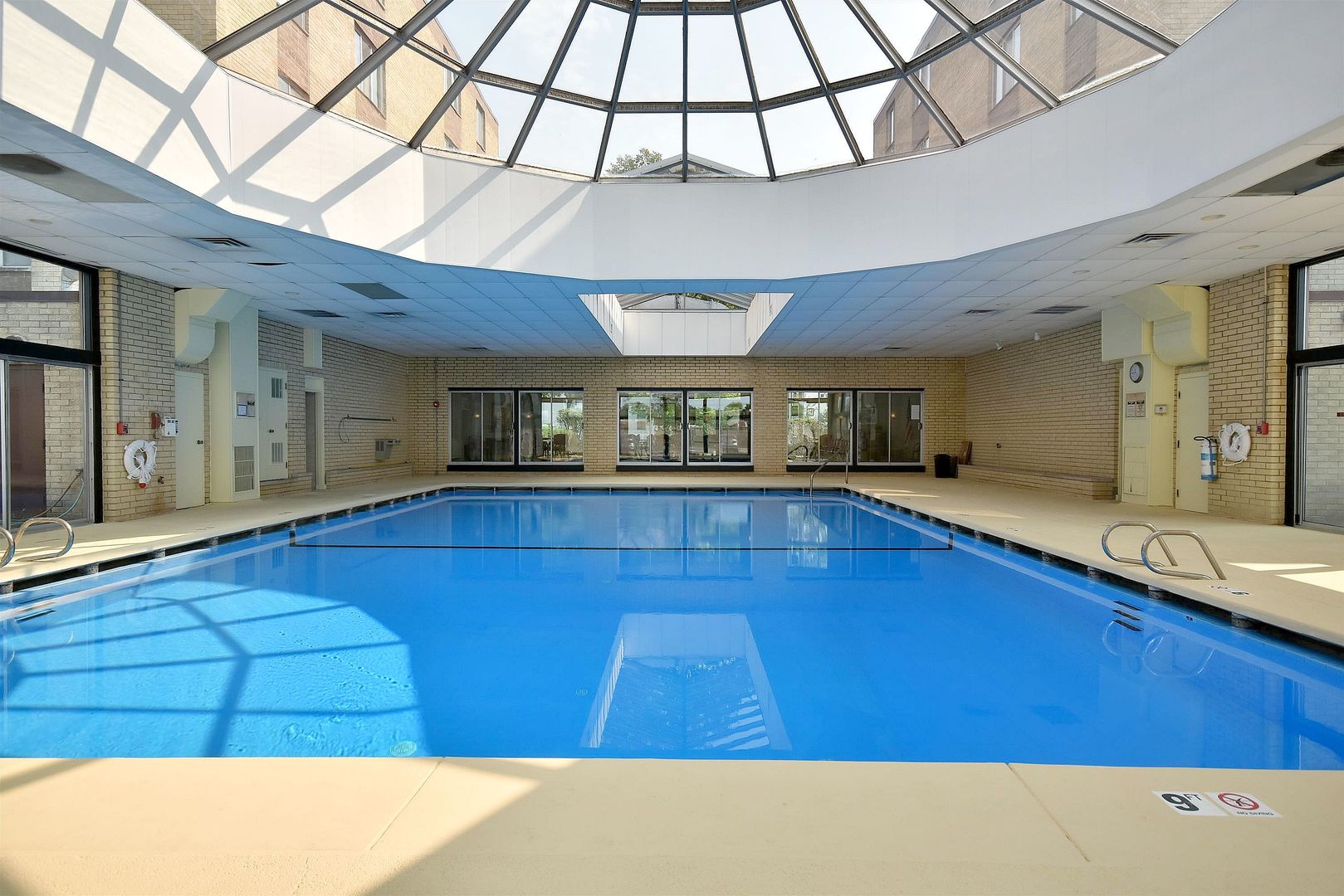 110 W Butterfield Road #302S, Elmhurst, IL 60126
