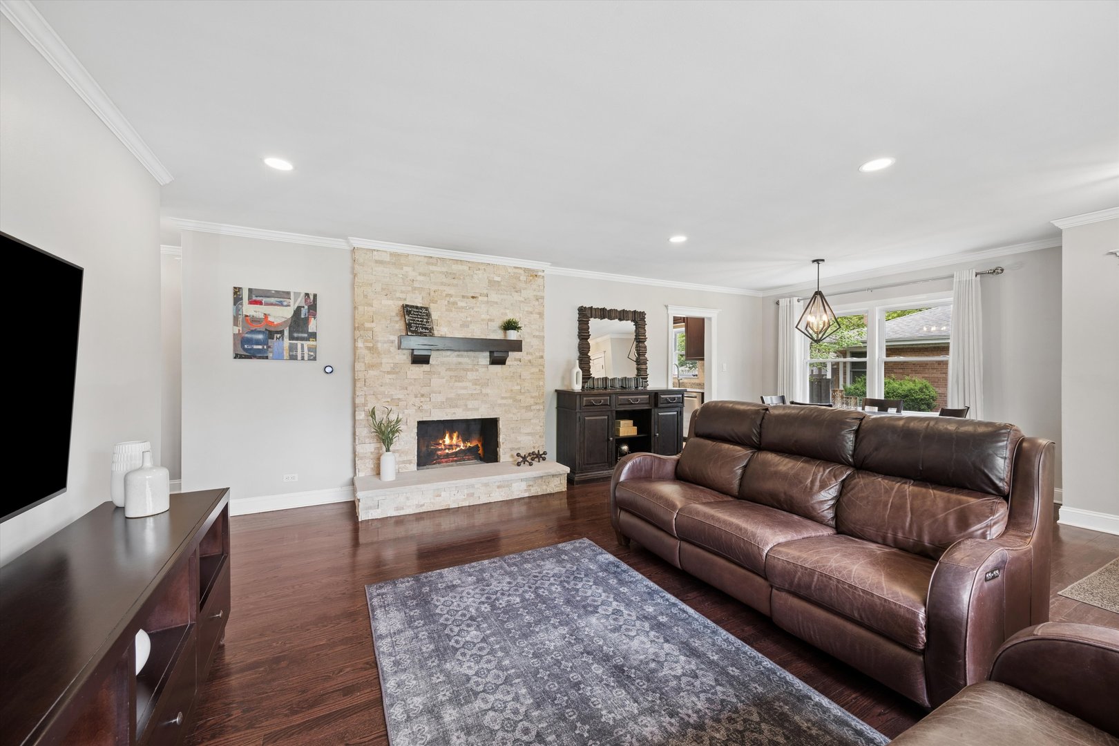 5949 Dunham Road, Downers Grove, IL 60516