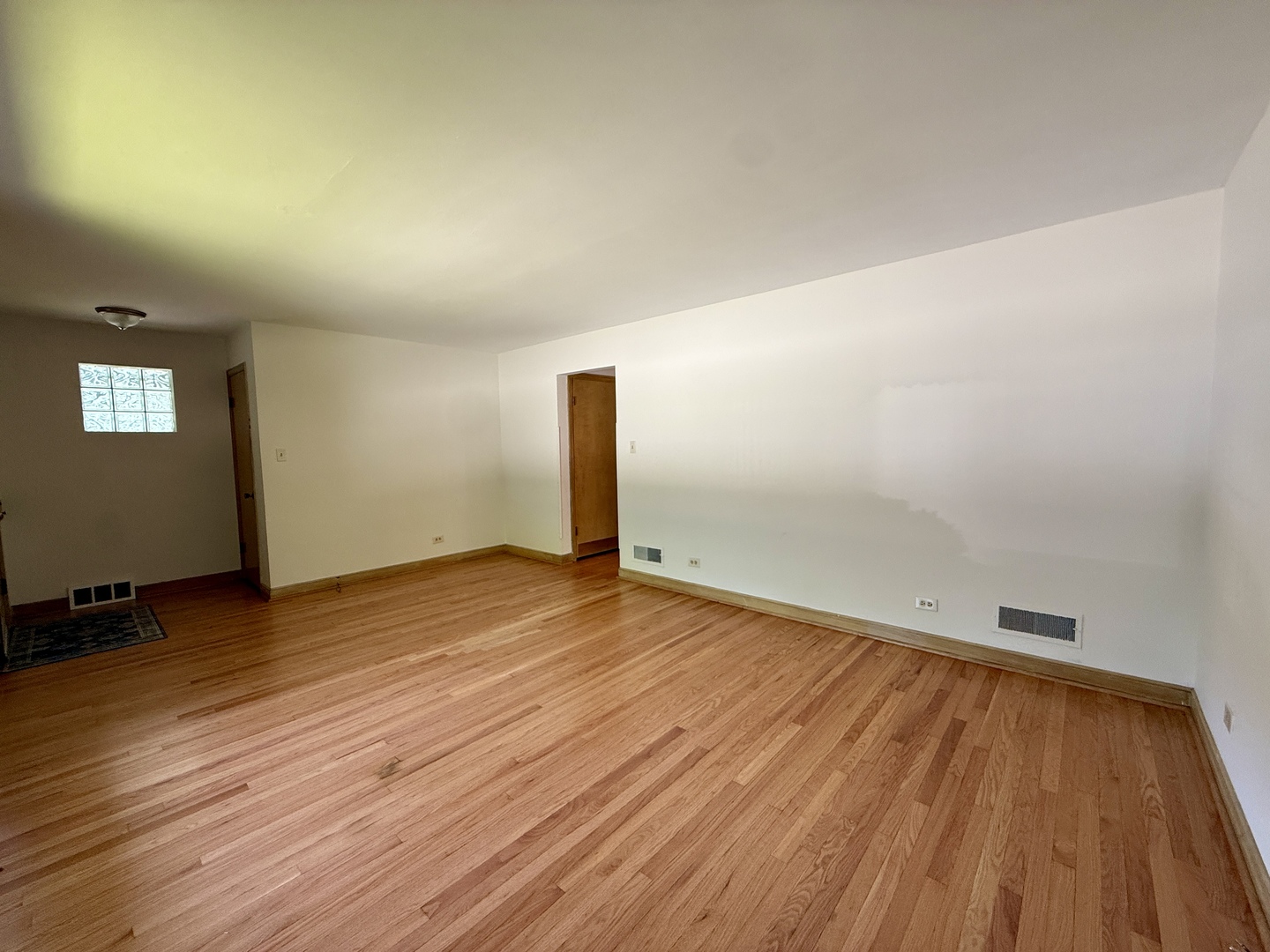 10416 S Sacramento Avenue, Chicago, IL 60655
