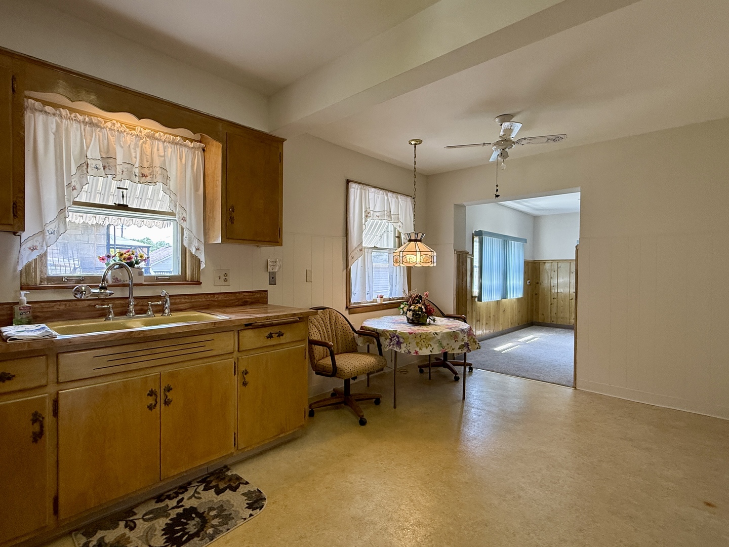 10416 S Sacramento Avenue, Chicago, IL 60655