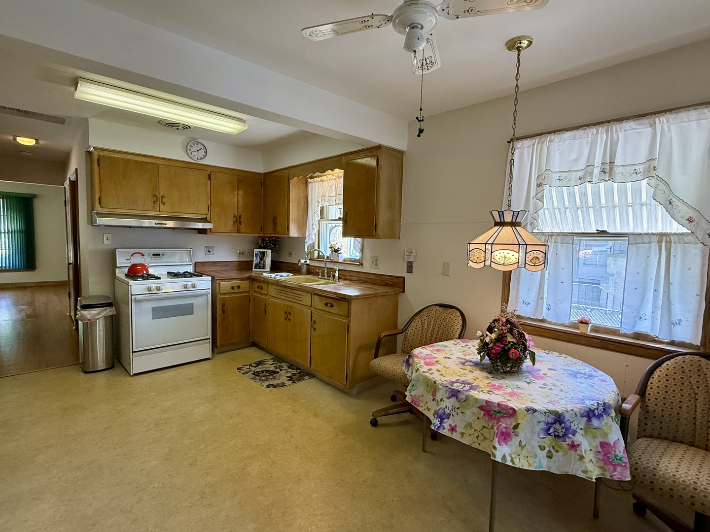10416 S Sacramento Avenue, Chicago, IL 60655