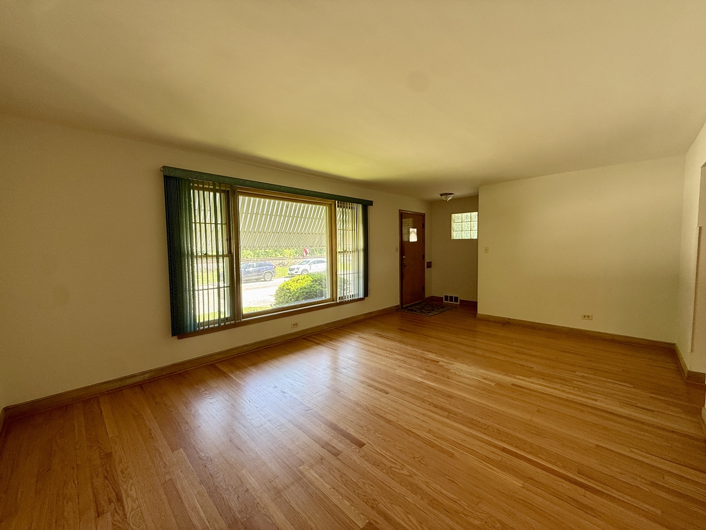 10416 S Sacramento Avenue, Chicago, IL 60655