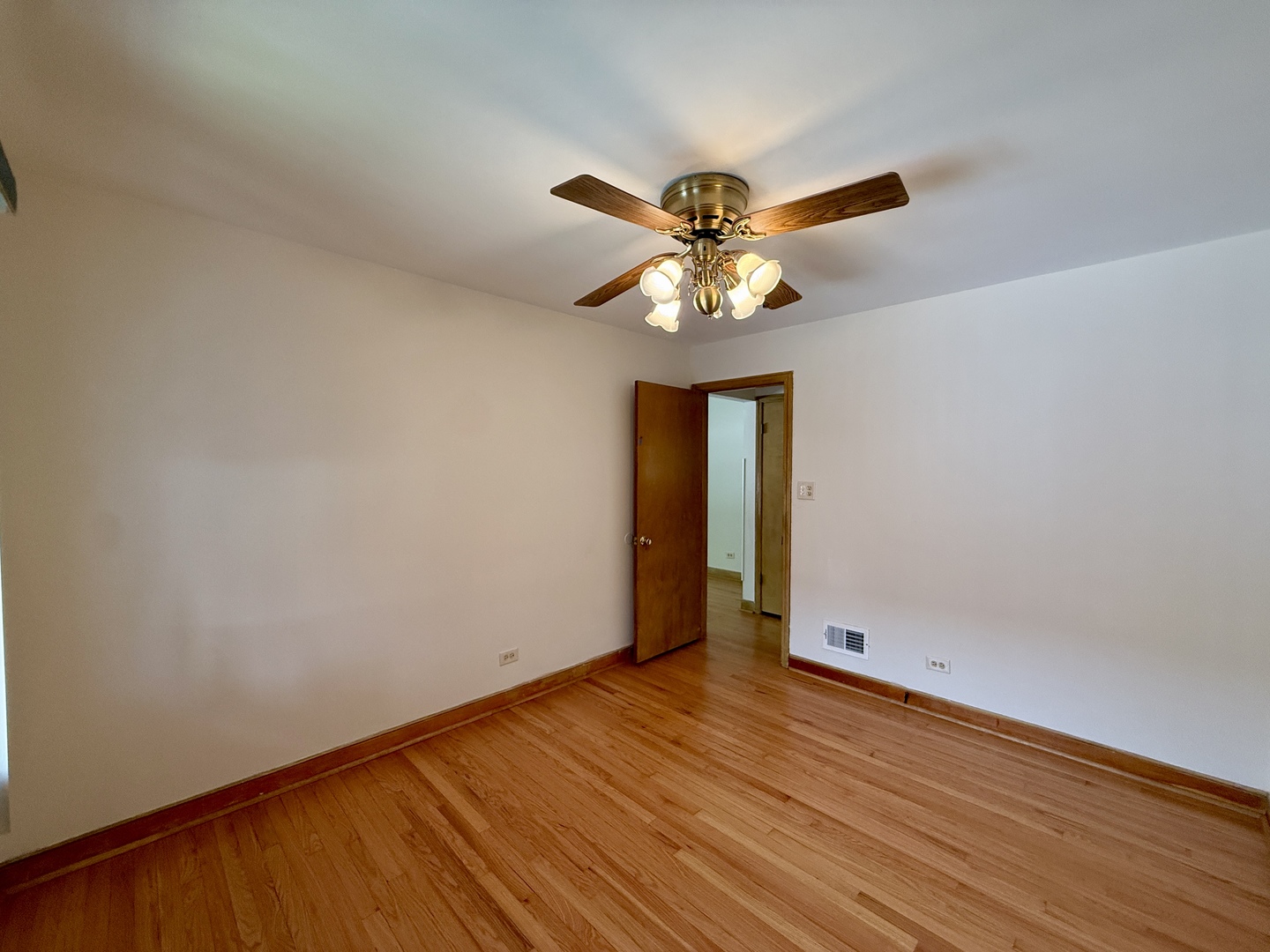 10416 S Sacramento Avenue, Chicago, IL 60655