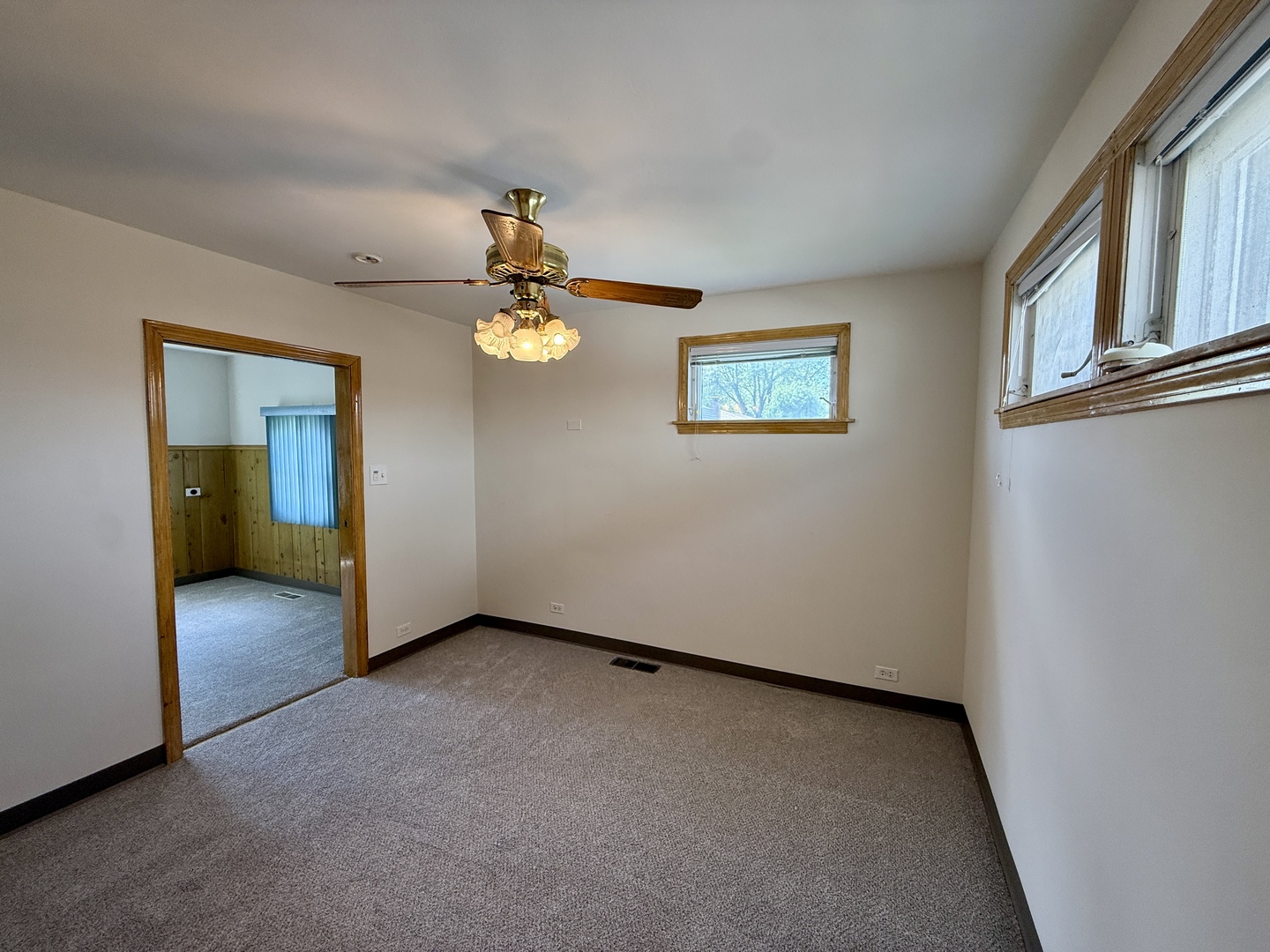 10416 S Sacramento Avenue, Chicago, IL 60655
