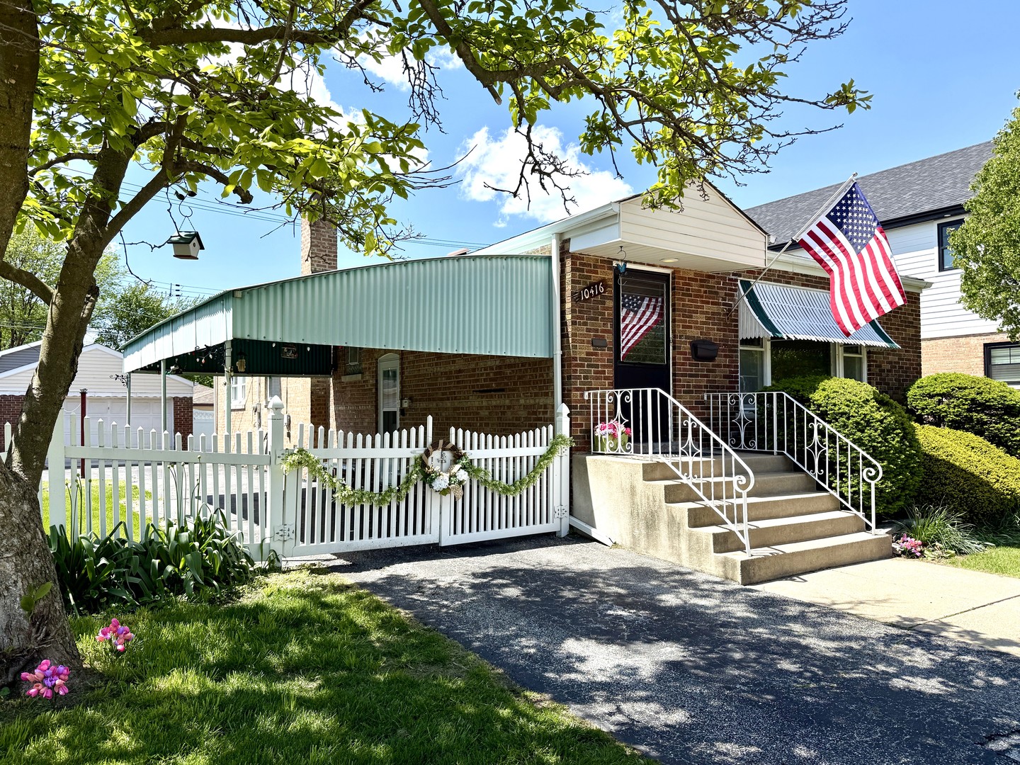10416 S Sacramento Avenue, Chicago, IL 60655
