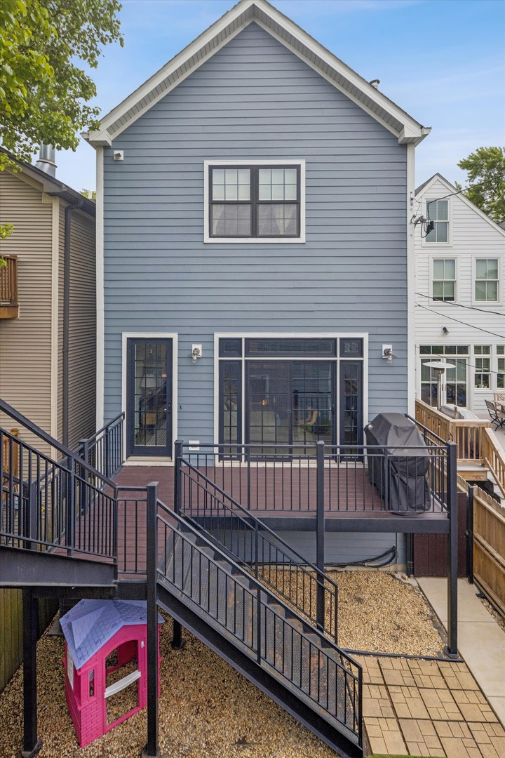 1734 N Artesian Avenue, Chicago, IL 60647