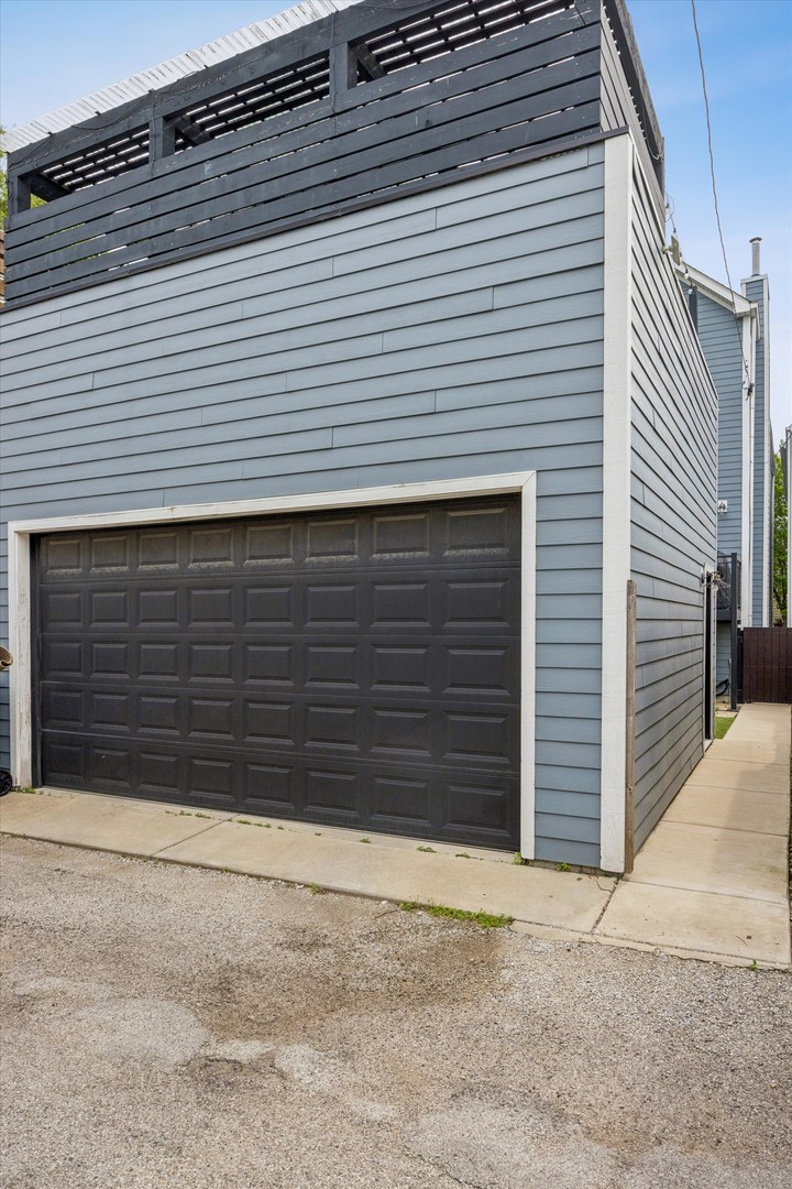 1734 N Artesian Avenue, Chicago, IL 60647