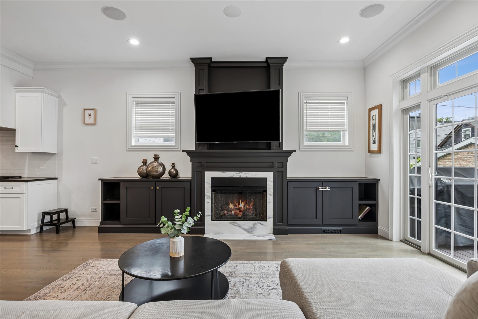 1734 N Artesian Avenue, Chicago, IL 60647