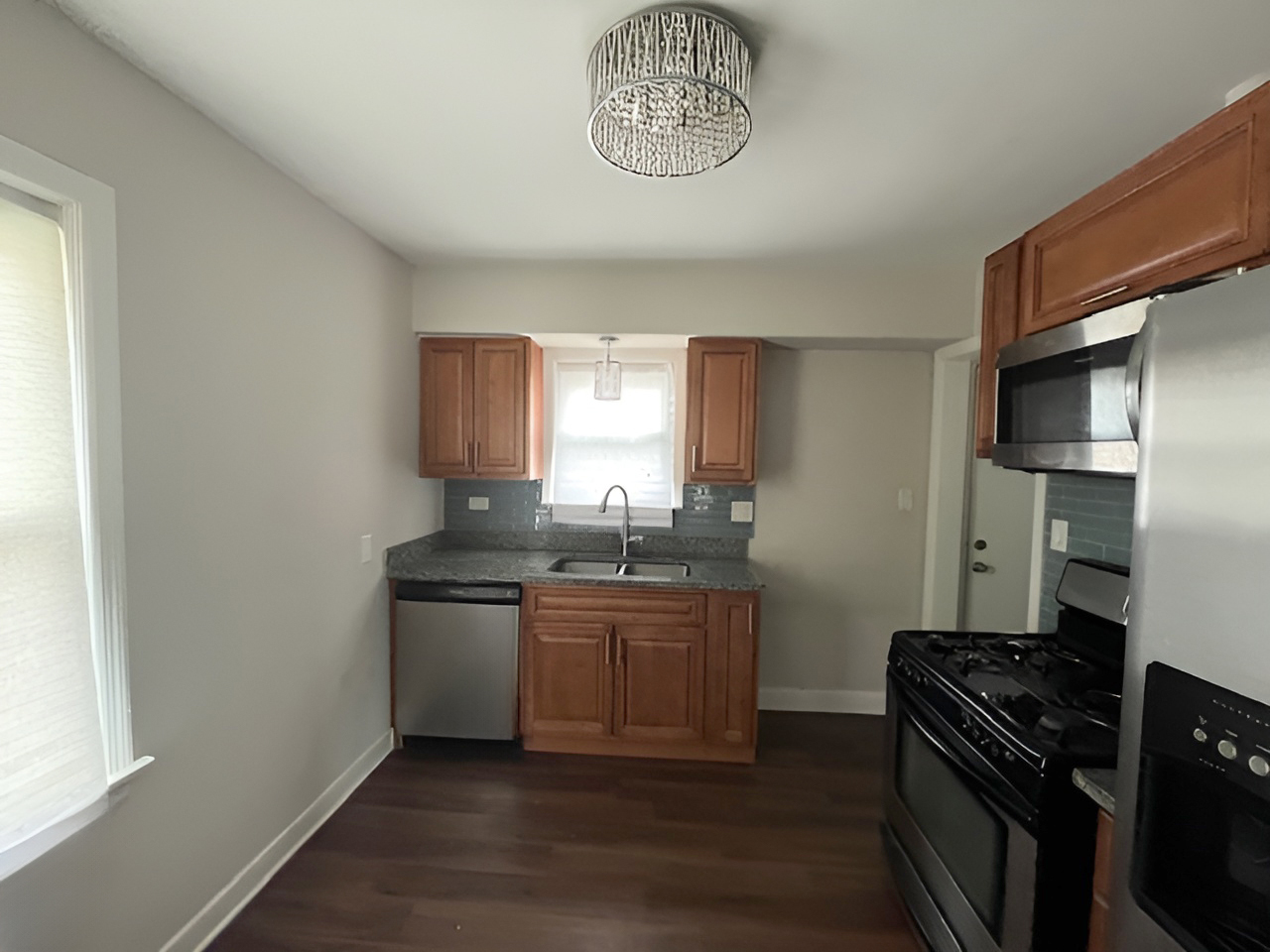 17943 Ridgewood Avenue, Lansing, IL 60438