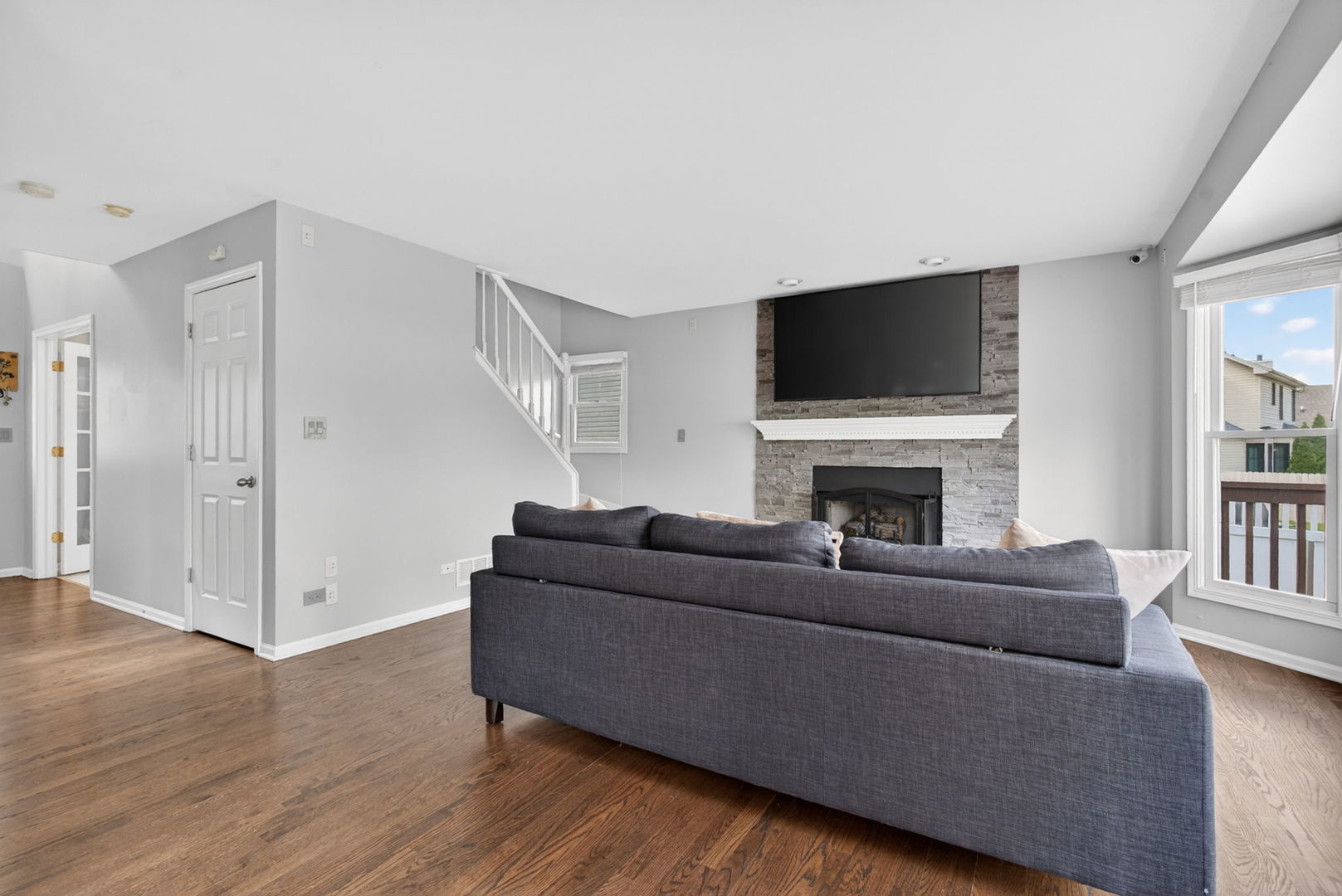 1311 Meadow Lane, North Aurora, IL 60542