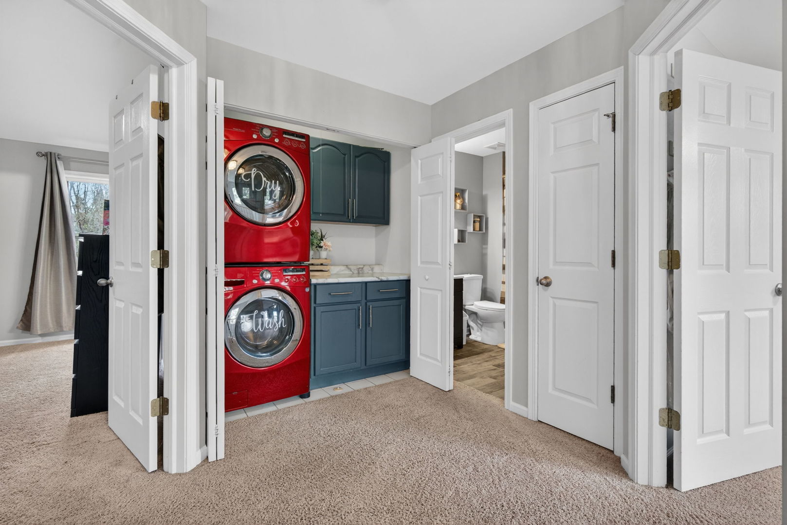 1311 Meadow Lane, North Aurora, IL 60542