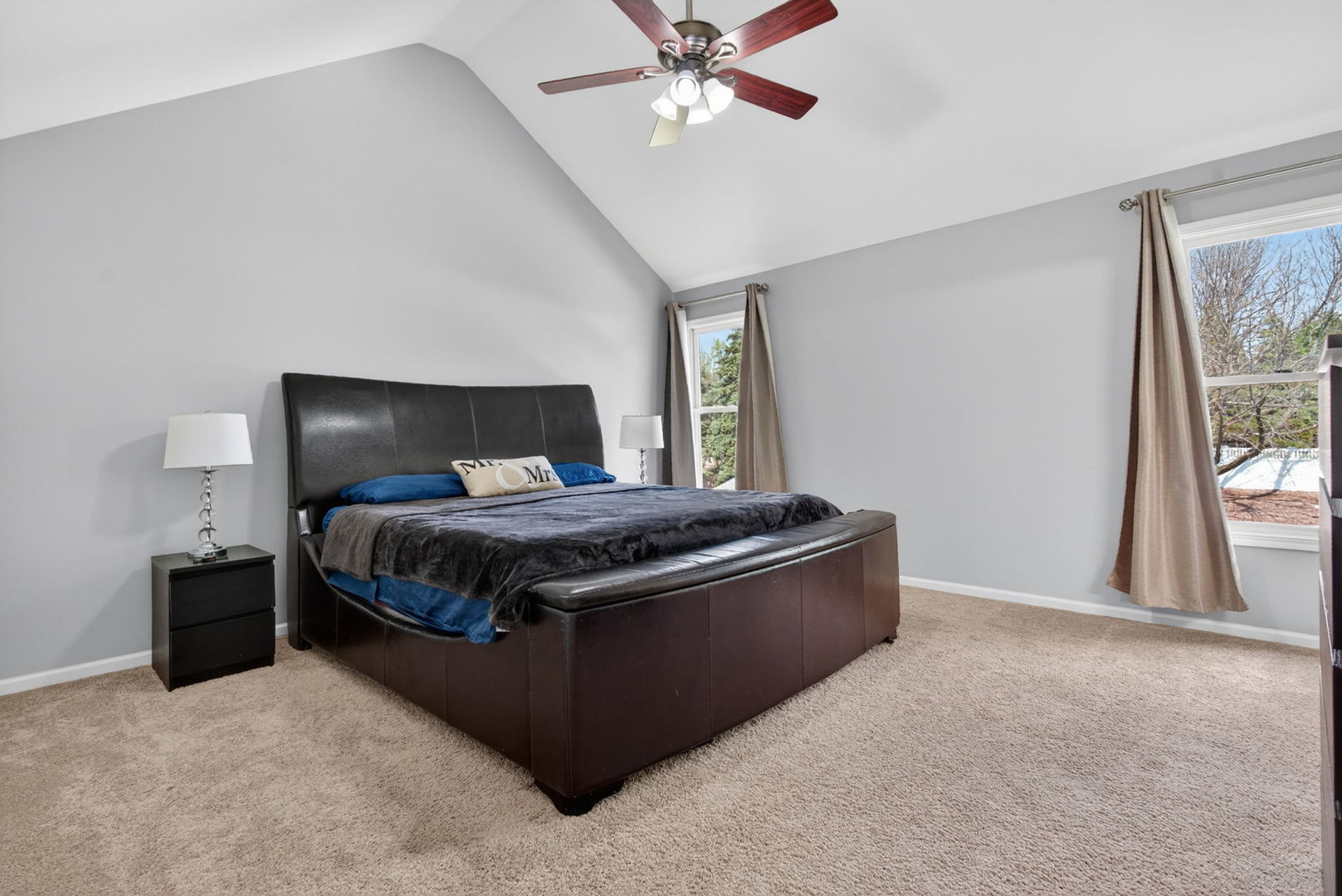 1311 Meadow Lane, North Aurora, IL 60542