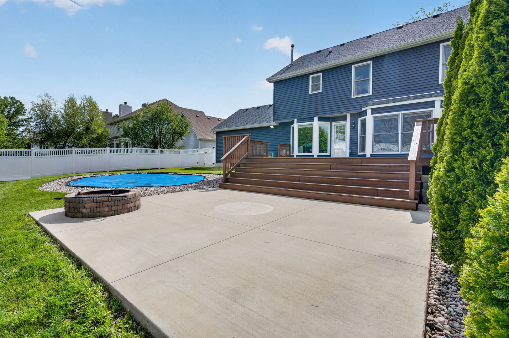 1311 Meadow Lane, North Aurora, IL 60542