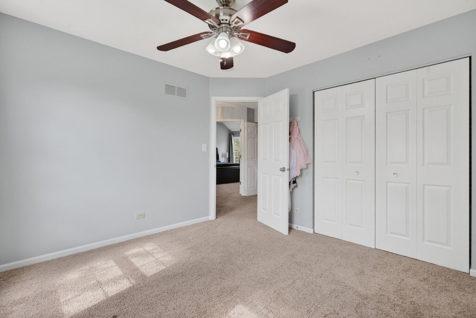 1311 Meadow Lane, North Aurora, IL 60542