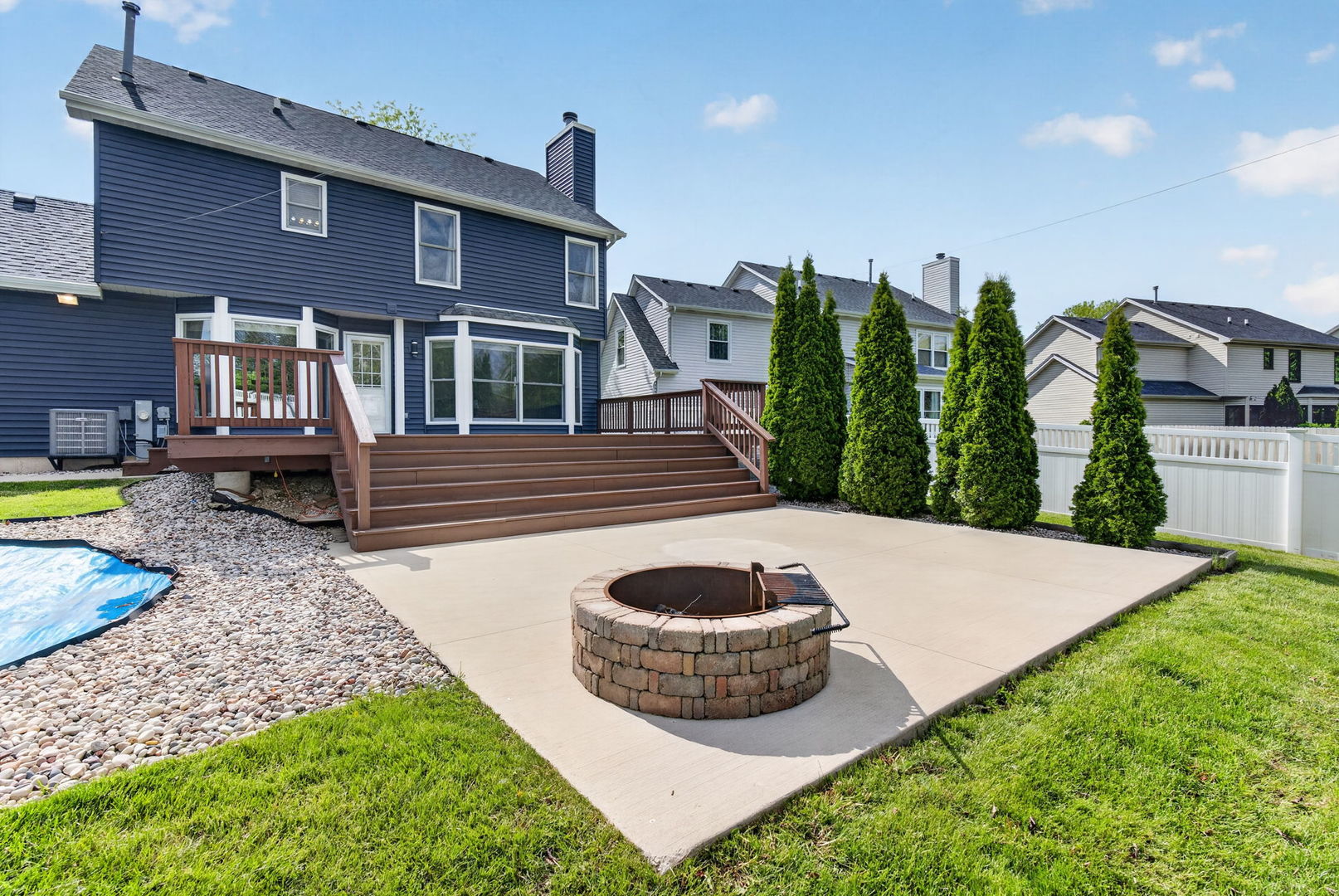 1311 Meadow Lane, North Aurora, IL 60542