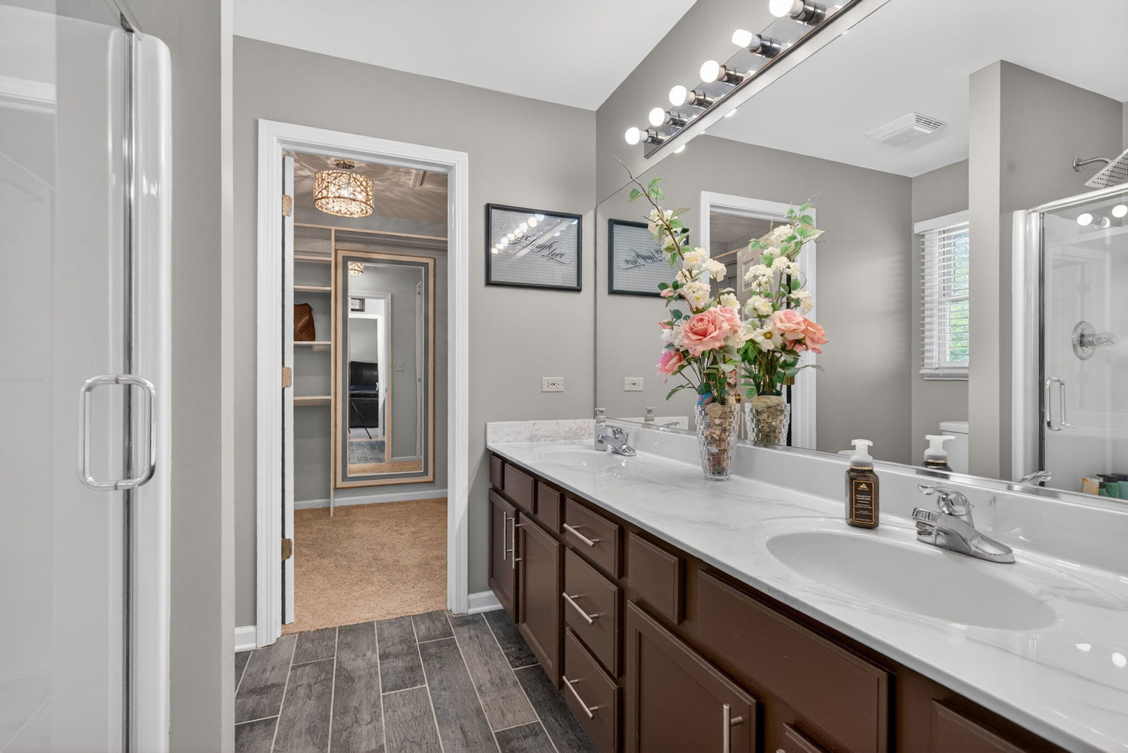 1311 Meadow Lane, North Aurora, IL 60542