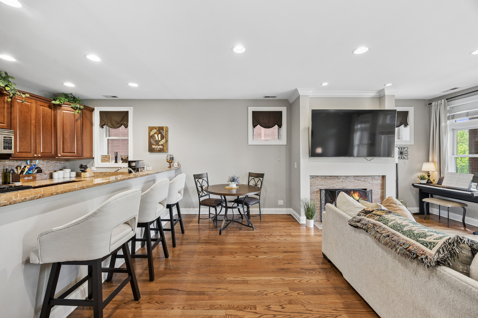 1122 W Hubbard Street #3E, Chicago, IL 60642