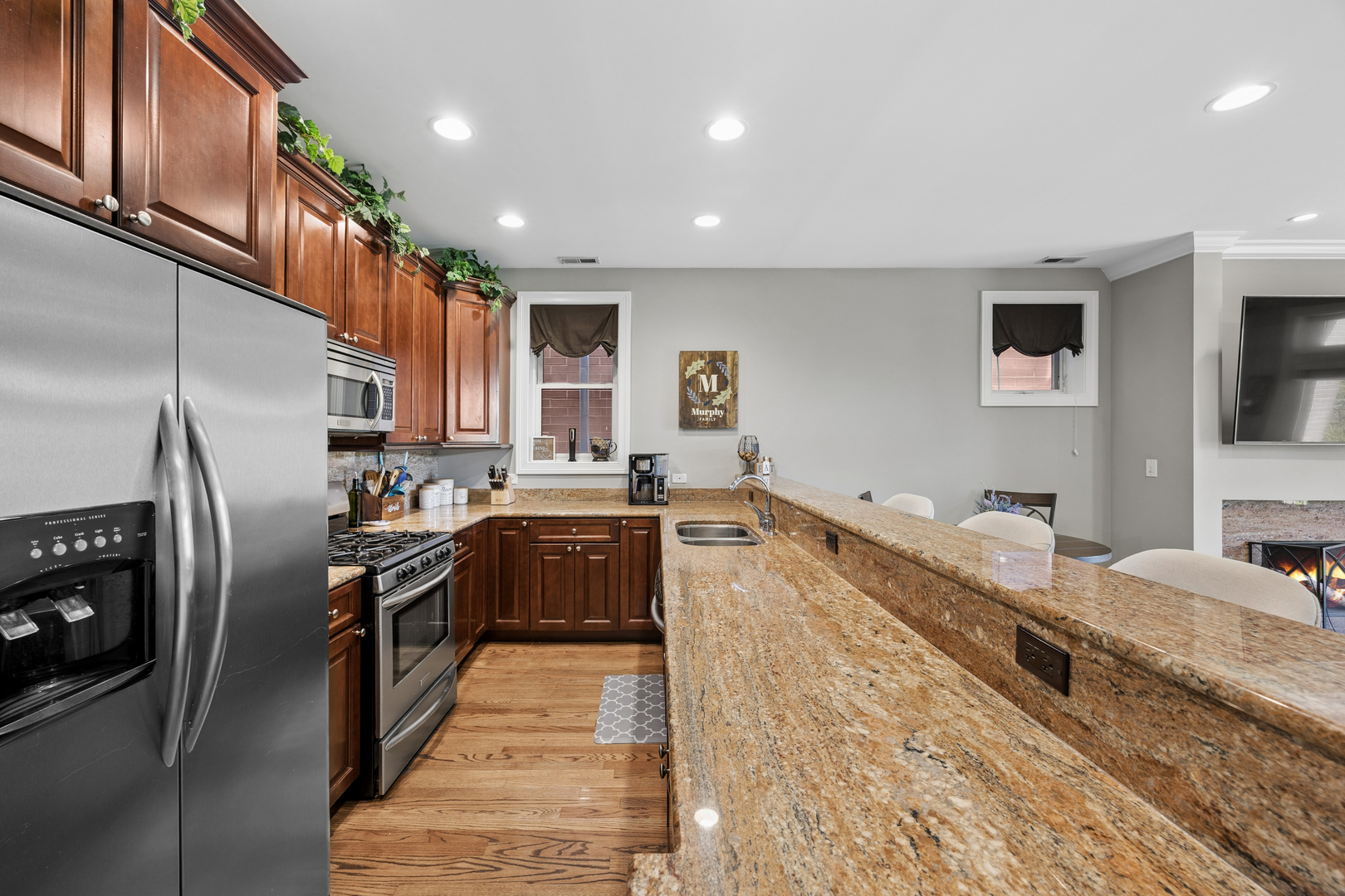 1122 W Hubbard Street #3E, Chicago, IL 60642