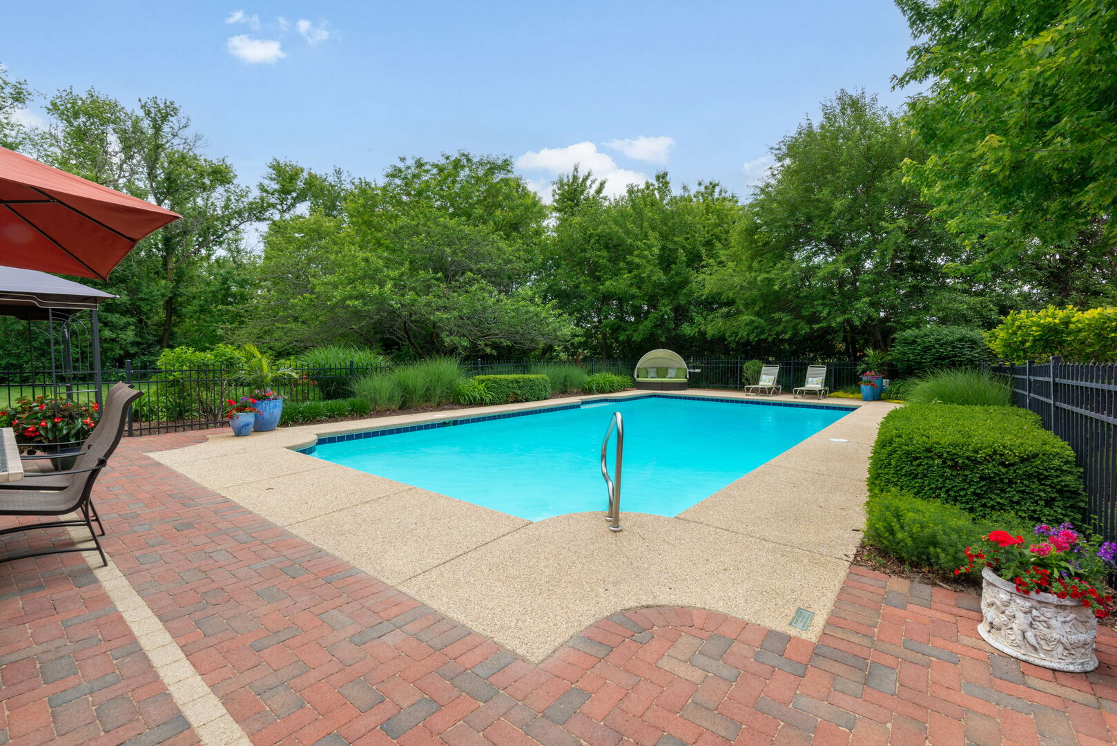 5N868 Prairie Valley Drive, St. Charles, IL 60175