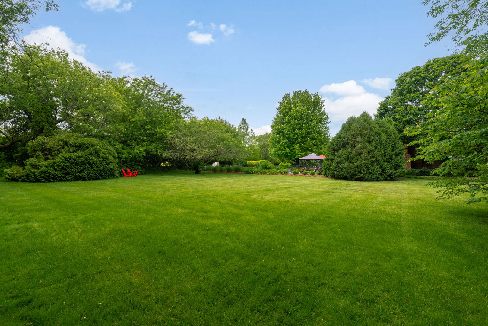 5N868 Prairie Valley Drive, St. Charles, IL 60175