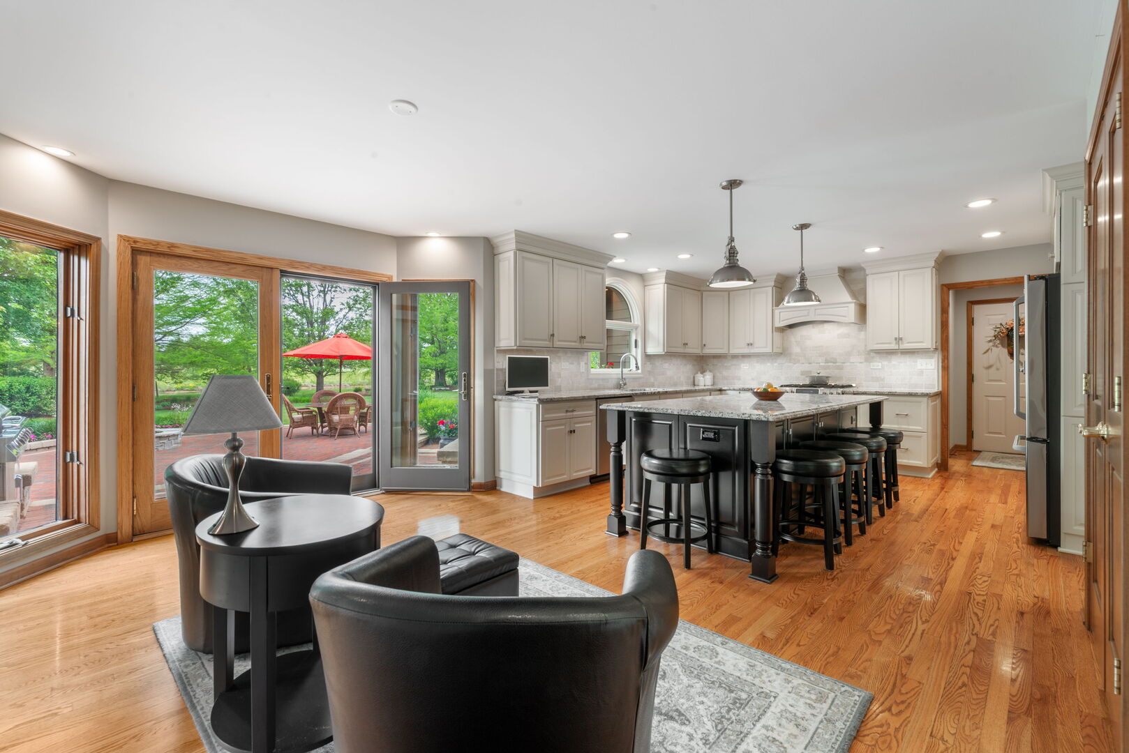 5N868 Prairie Valley Drive, St. Charles, IL 60175