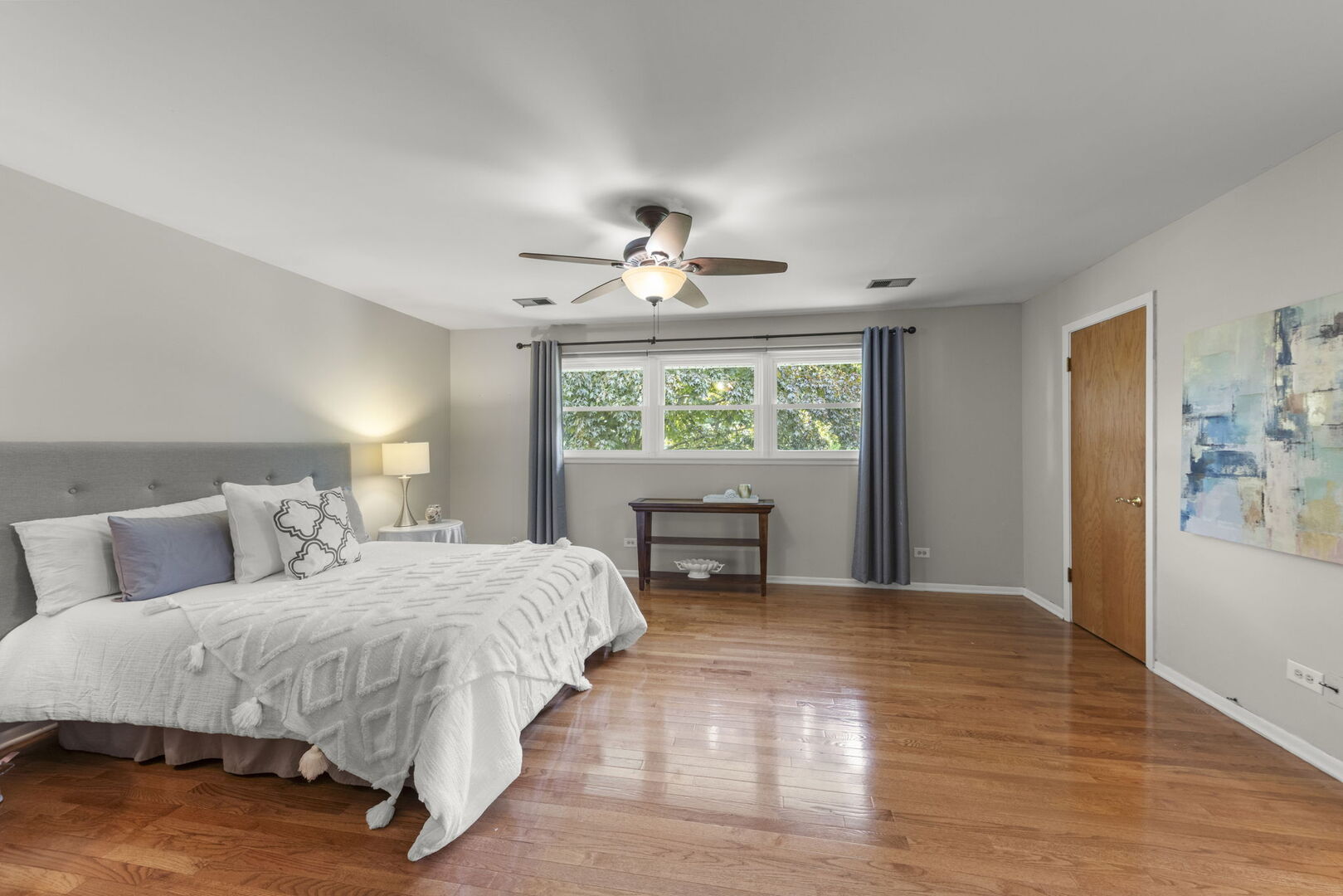 188 S Ellyn Avenue, Glen Ellyn, IL 60137