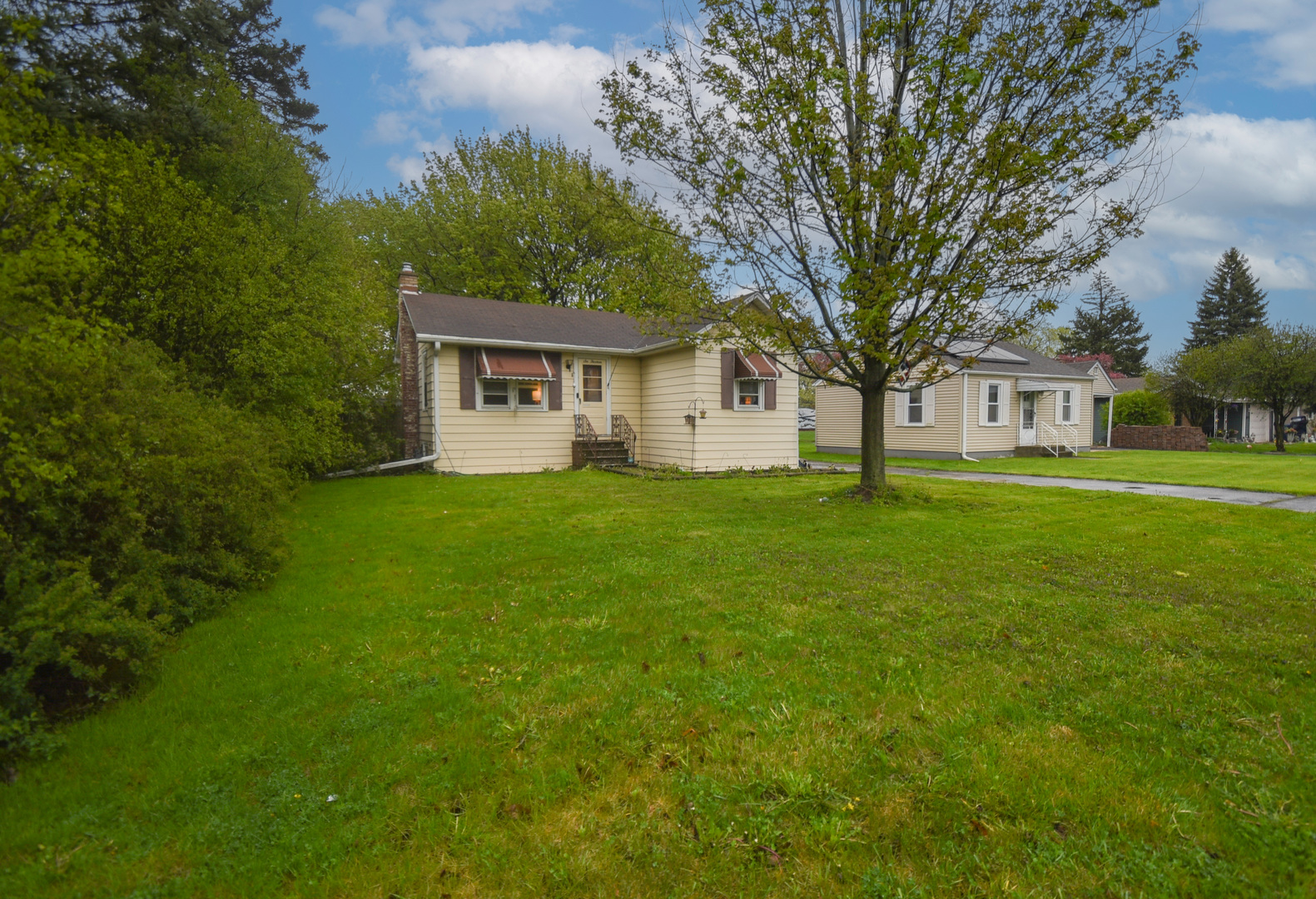 613 N Frolic Avenue, Waukegan, IL 60085