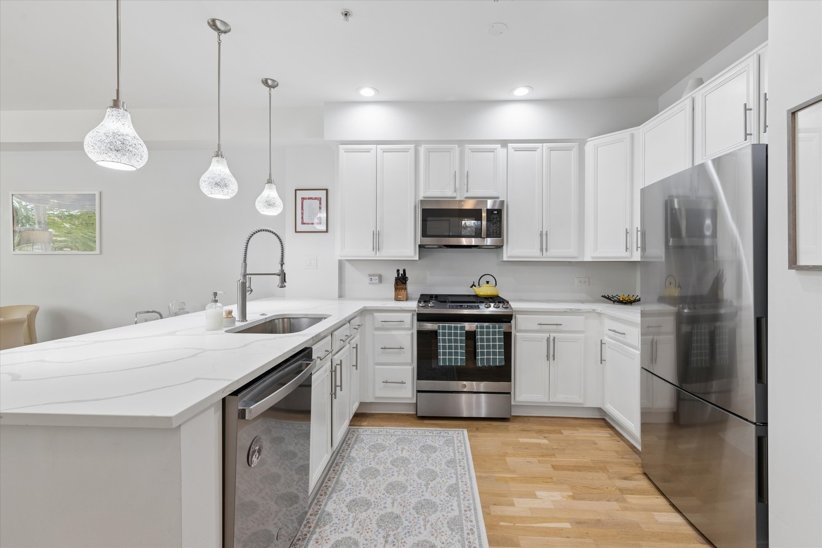 935 Burlington Avenue #110, Downers Grove, IL 60515