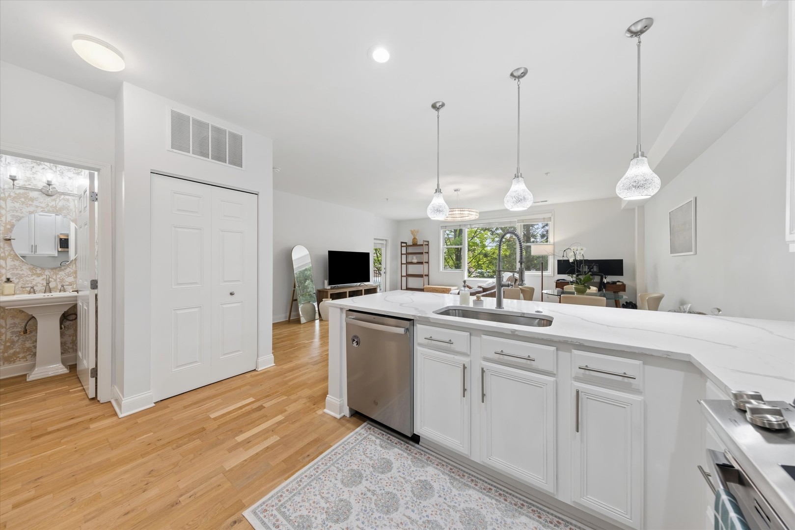 935 Burlington Avenue #110, Downers Grove, IL 60515