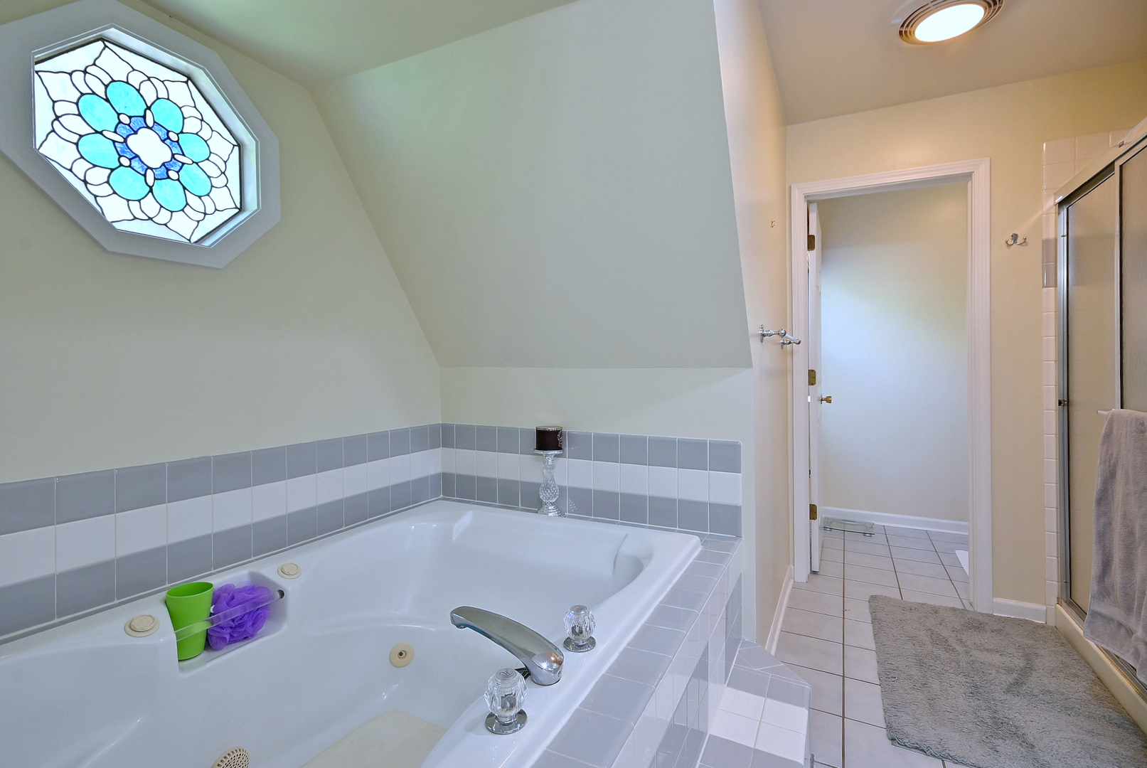 435 CROSS ARM Drive, Grayslake, IL 60030