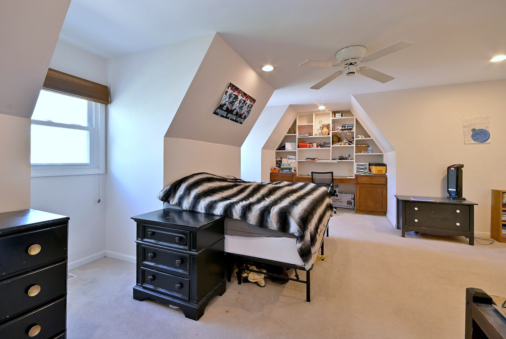 435 CROSS ARM Drive, Grayslake, IL 60030