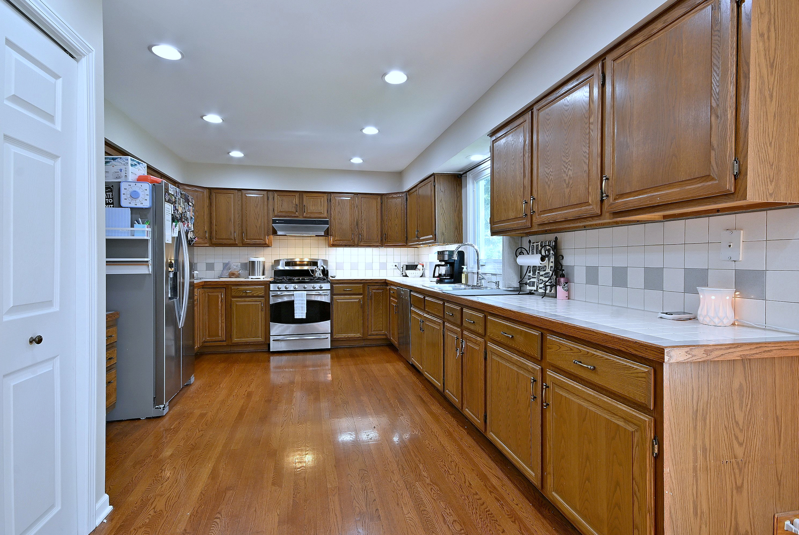 435 CROSS ARM Drive, Grayslake, IL 60030