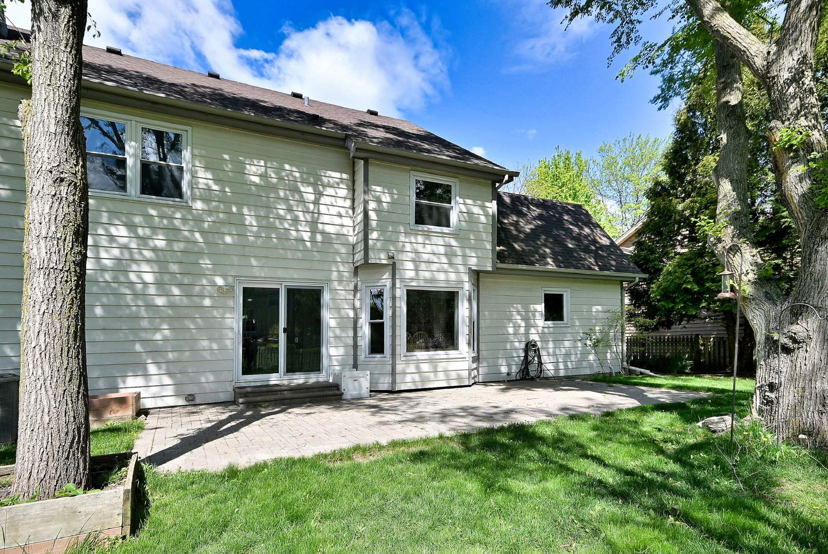 435 CROSS ARM Drive, Grayslake, IL 60030