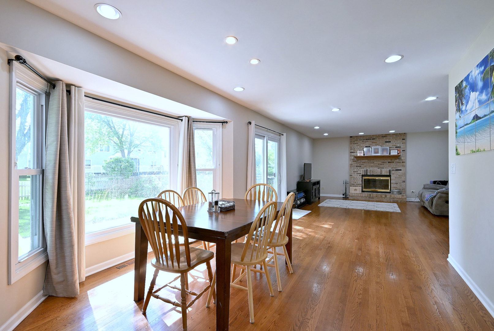 435 CROSS ARM Drive, Grayslake, IL 60030