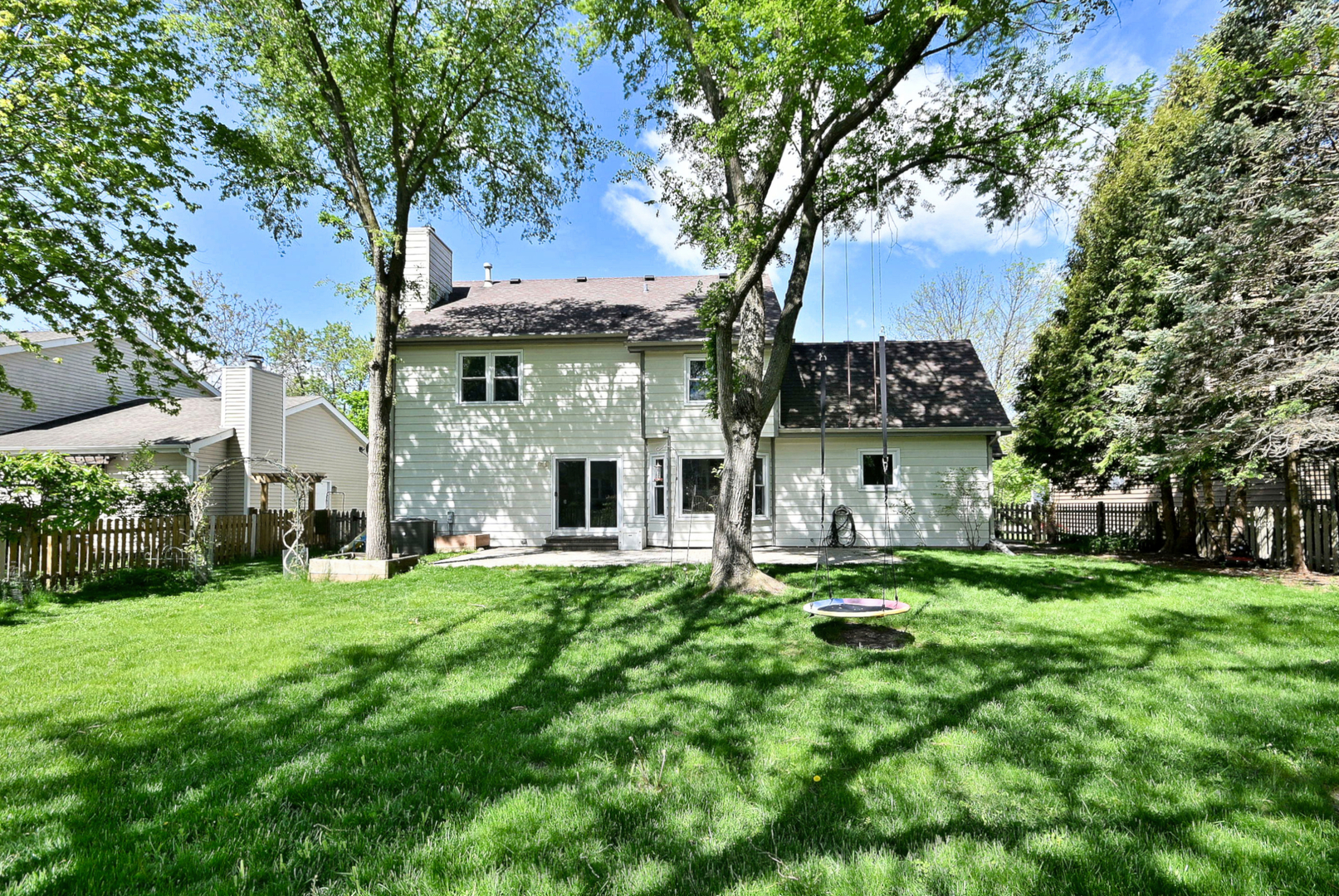 435 CROSS ARM Drive, Grayslake, IL 60030