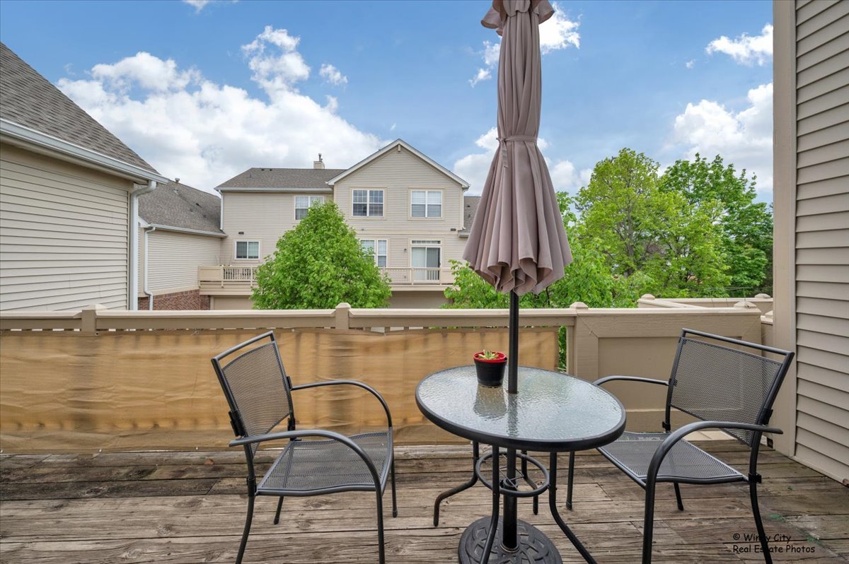 2631 N Greenwood Avenue, Arlington Heights, IL 60004