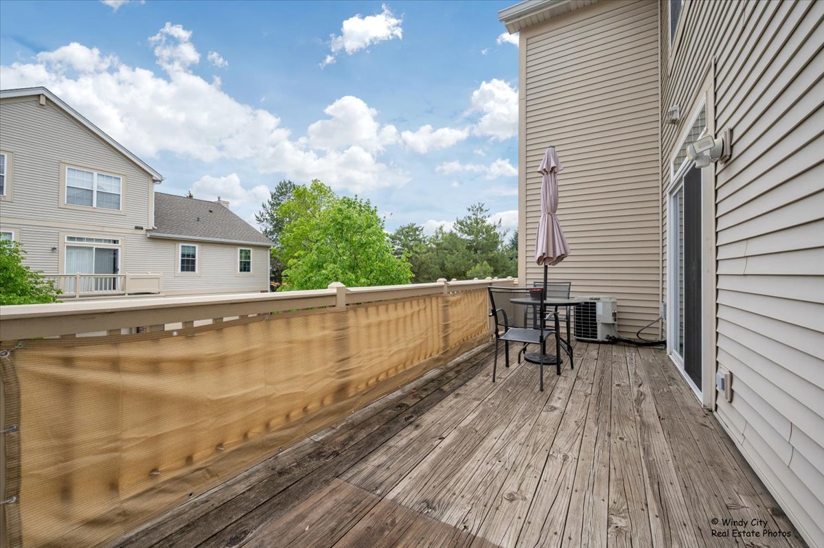 2631 N Greenwood Avenue, Arlington Heights, IL 60004