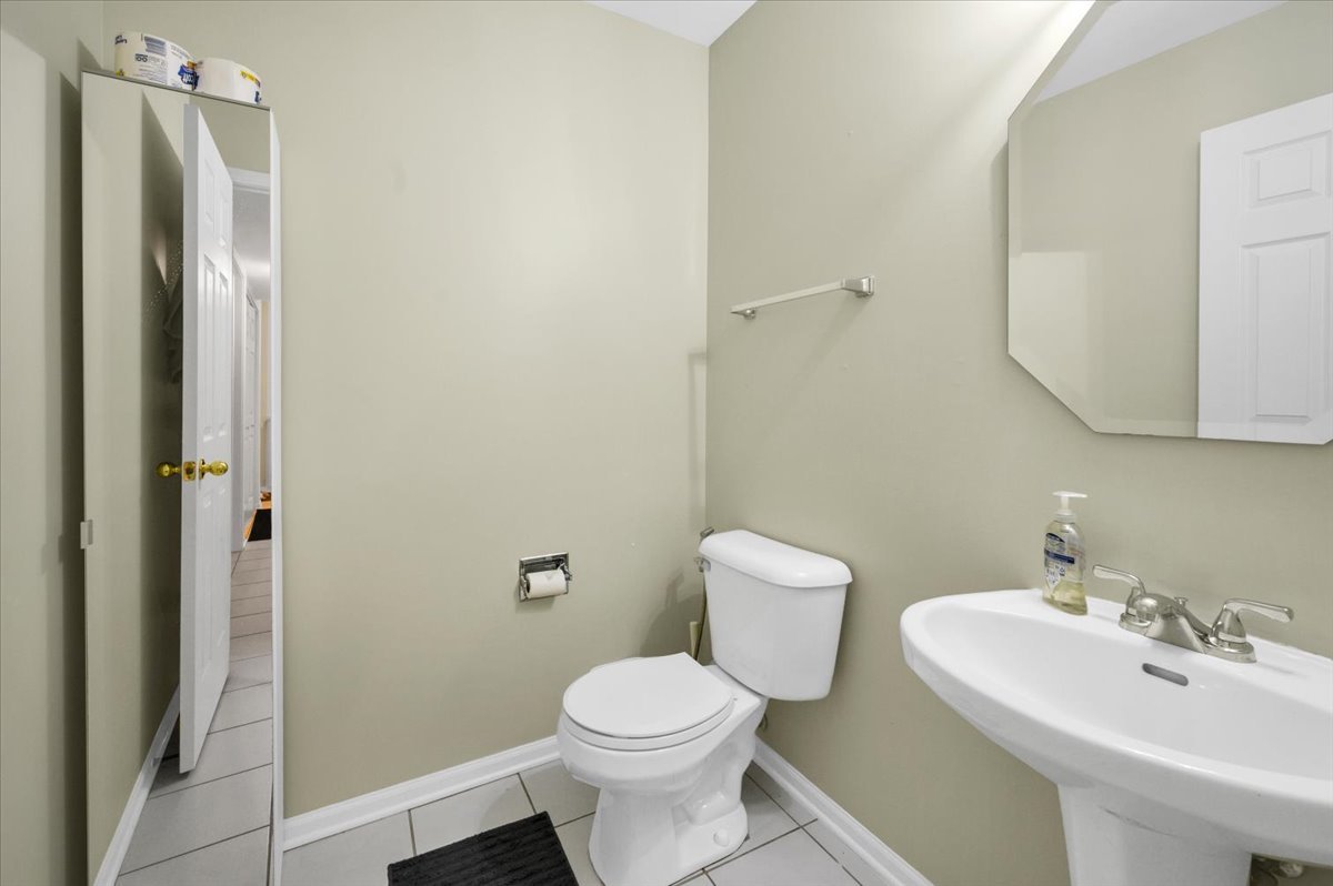 2631 N Greenwood Avenue, Arlington Heights, IL 60004